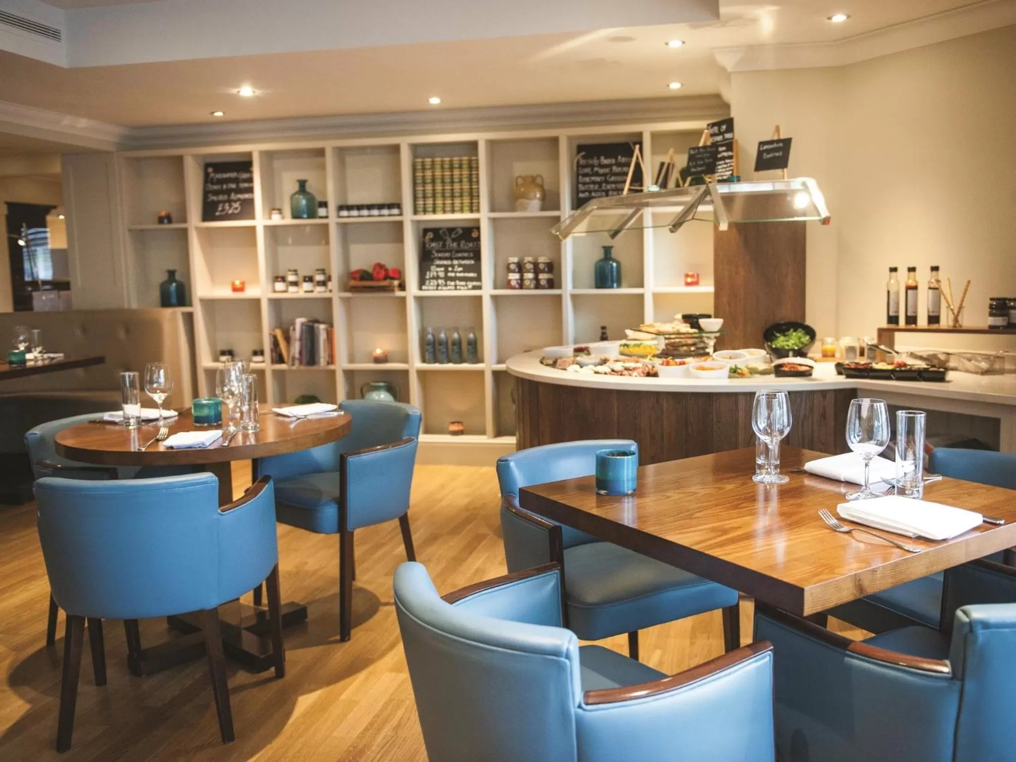 Restaurant/places to eat in Cottons Hotel and Spa