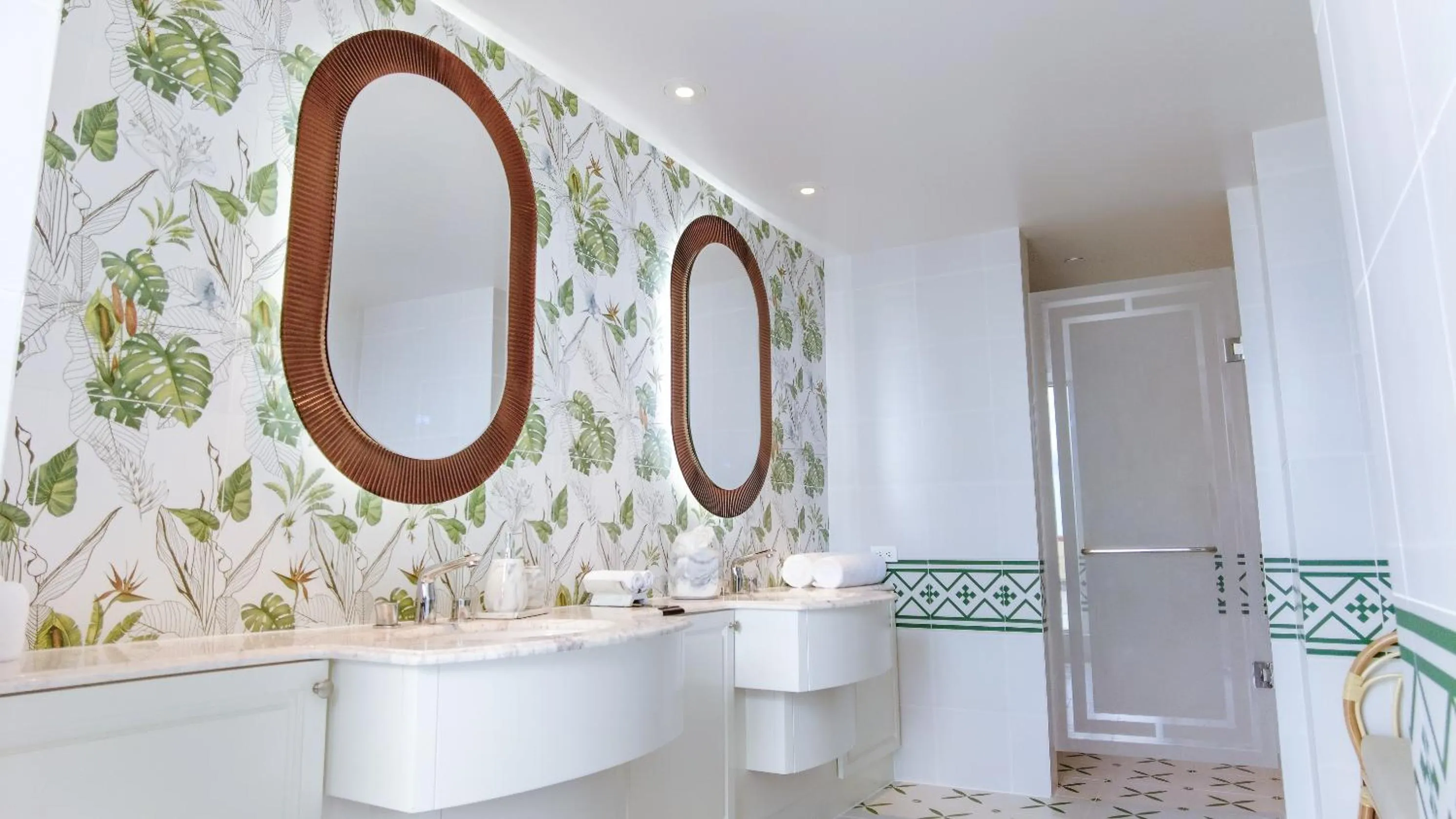 Bathroom in British Colonial Nassau