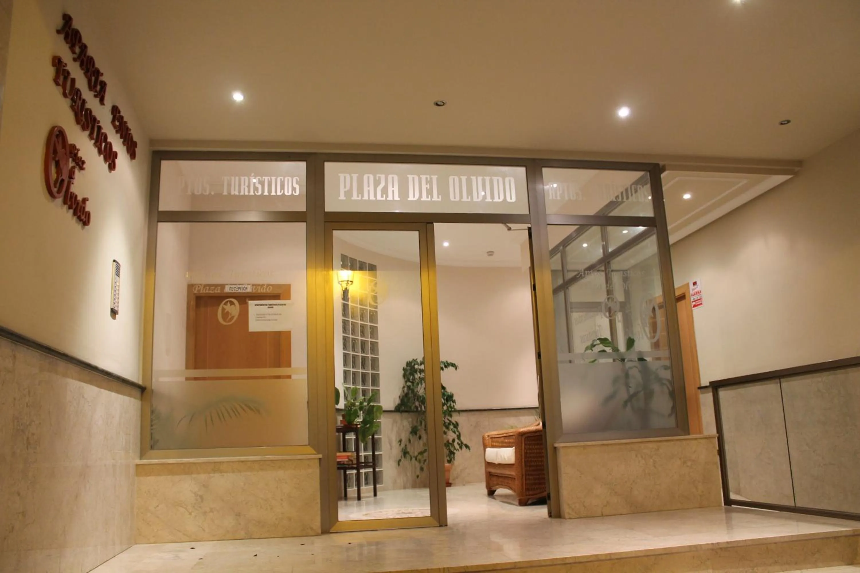 Facade/entrance in Apartamentos Turísticos Plaza del Olvido