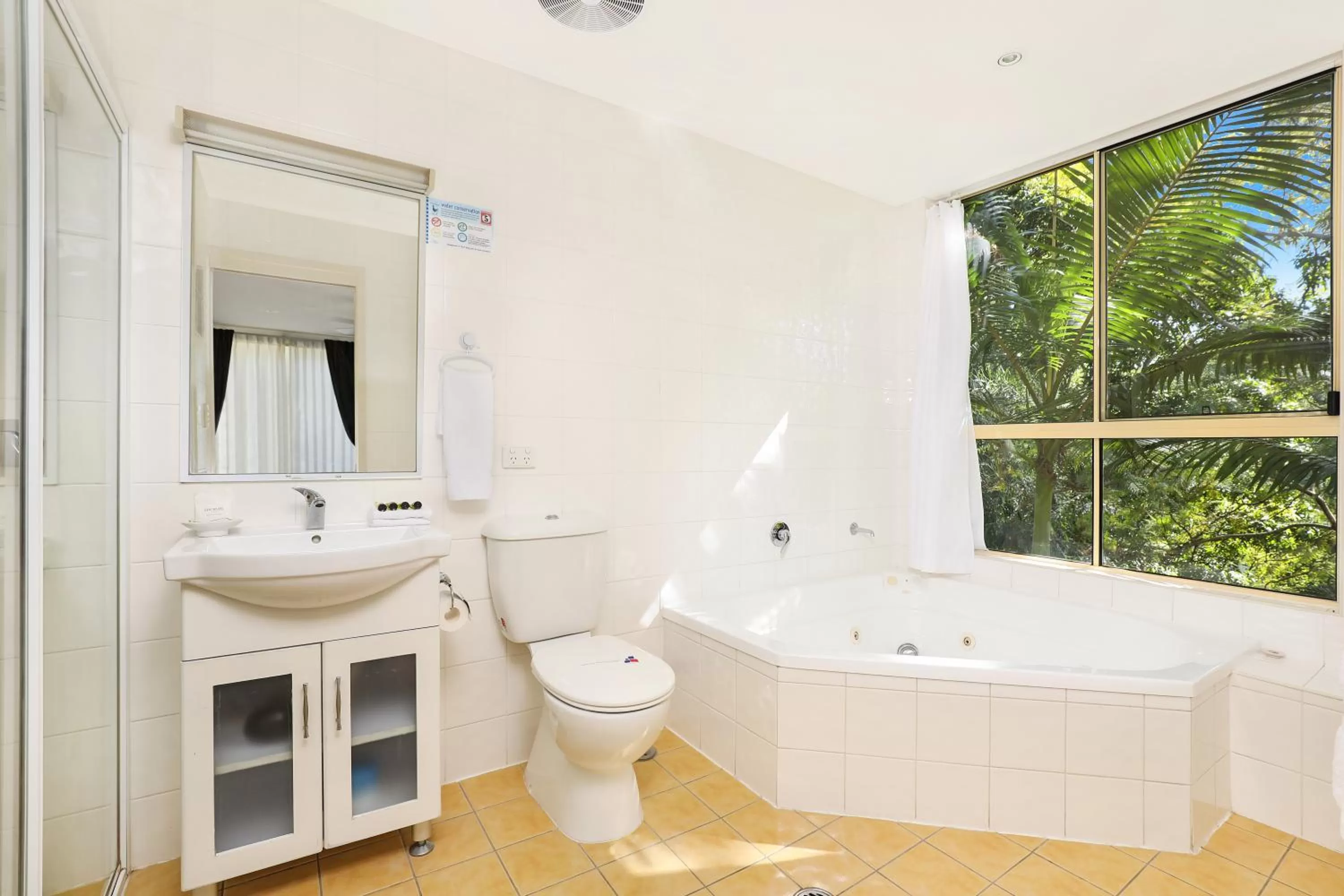 Shower in Caboolture Riverlakes Boutique Motel