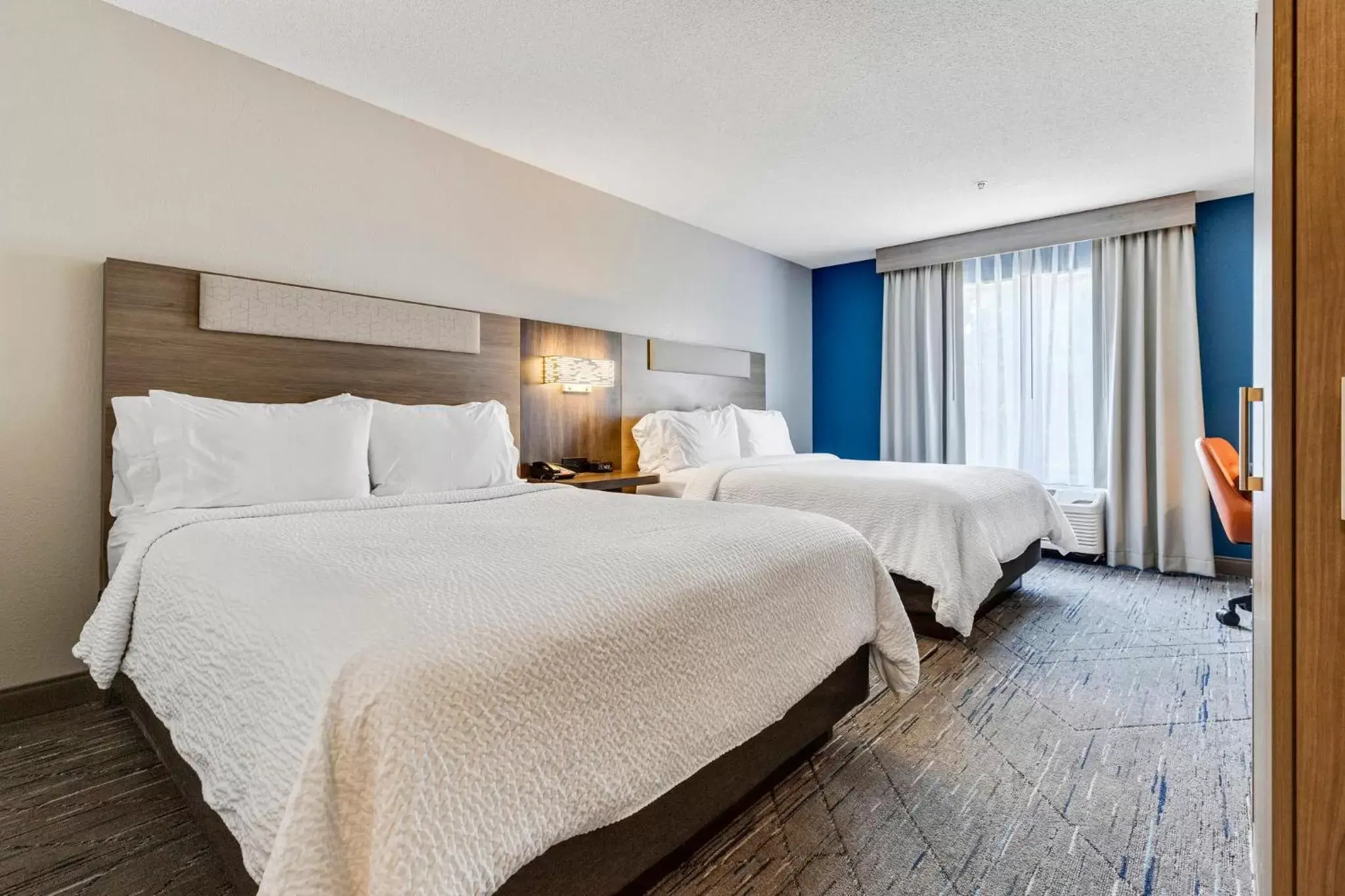 Standard Queen Room with Two Queen Beds in Holiday Inn Express Hotel & Suites Starkville, an IHG Hotel Standard Queen Room with Two Queen Beds in Holiday Inn Express Hotel & Suites Starkville, an IHG Hotel