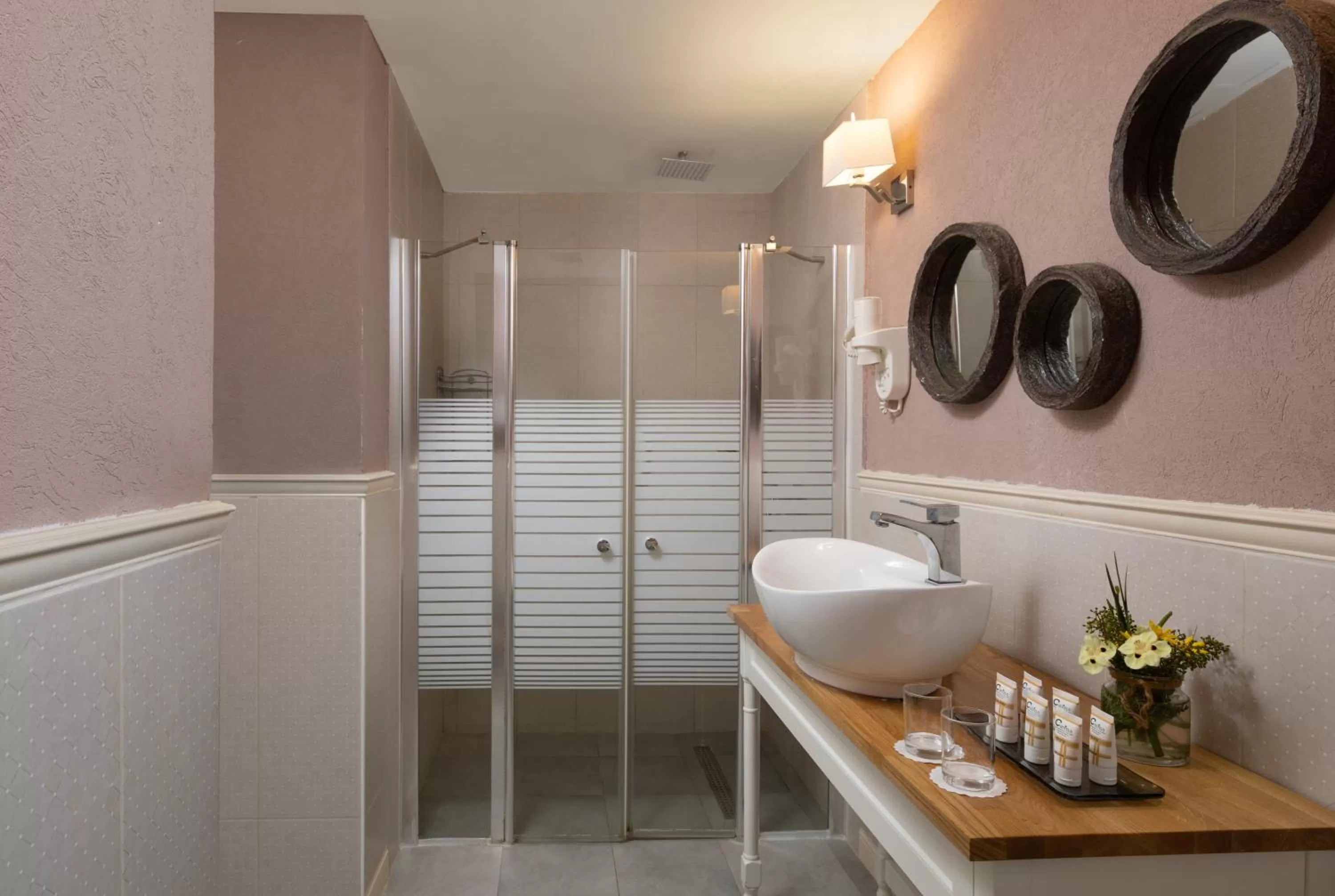 Bathroom in Hacienda Forest View Hotel
