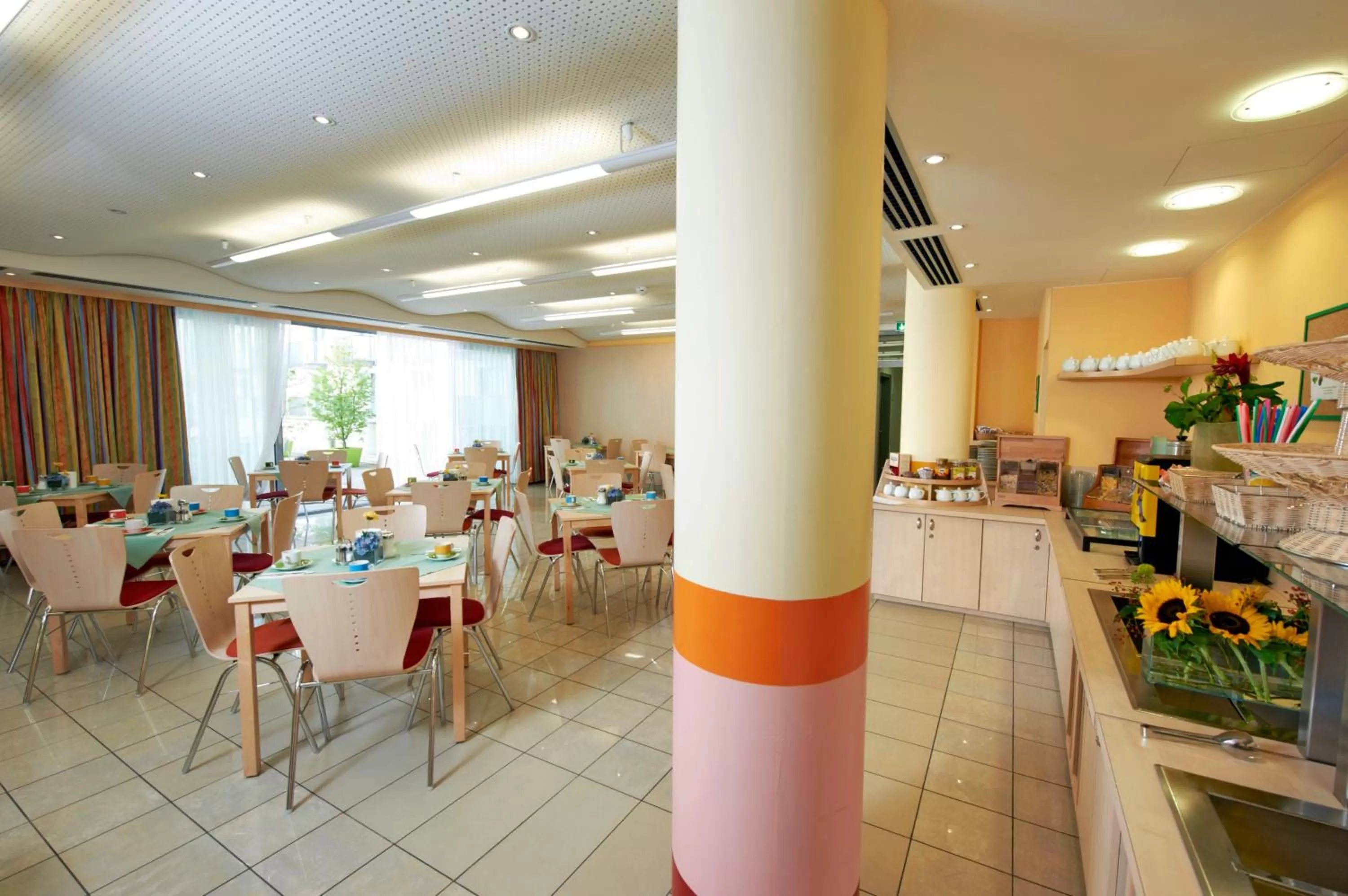 Restaurant/places to eat in Hotel Kolping Wien Zentral