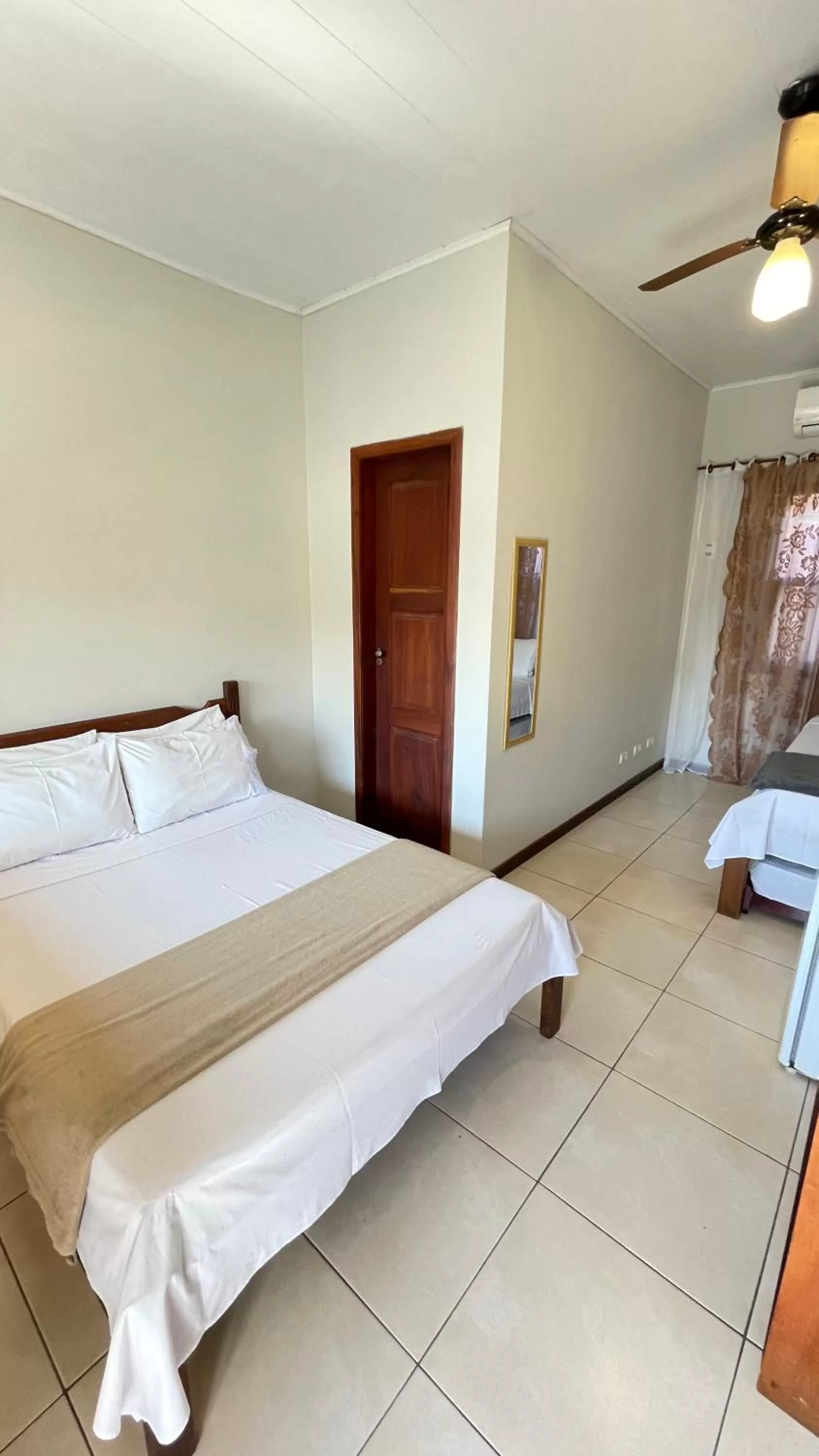 Photo of the whole room, Bed in Pousada Brisa do Leste