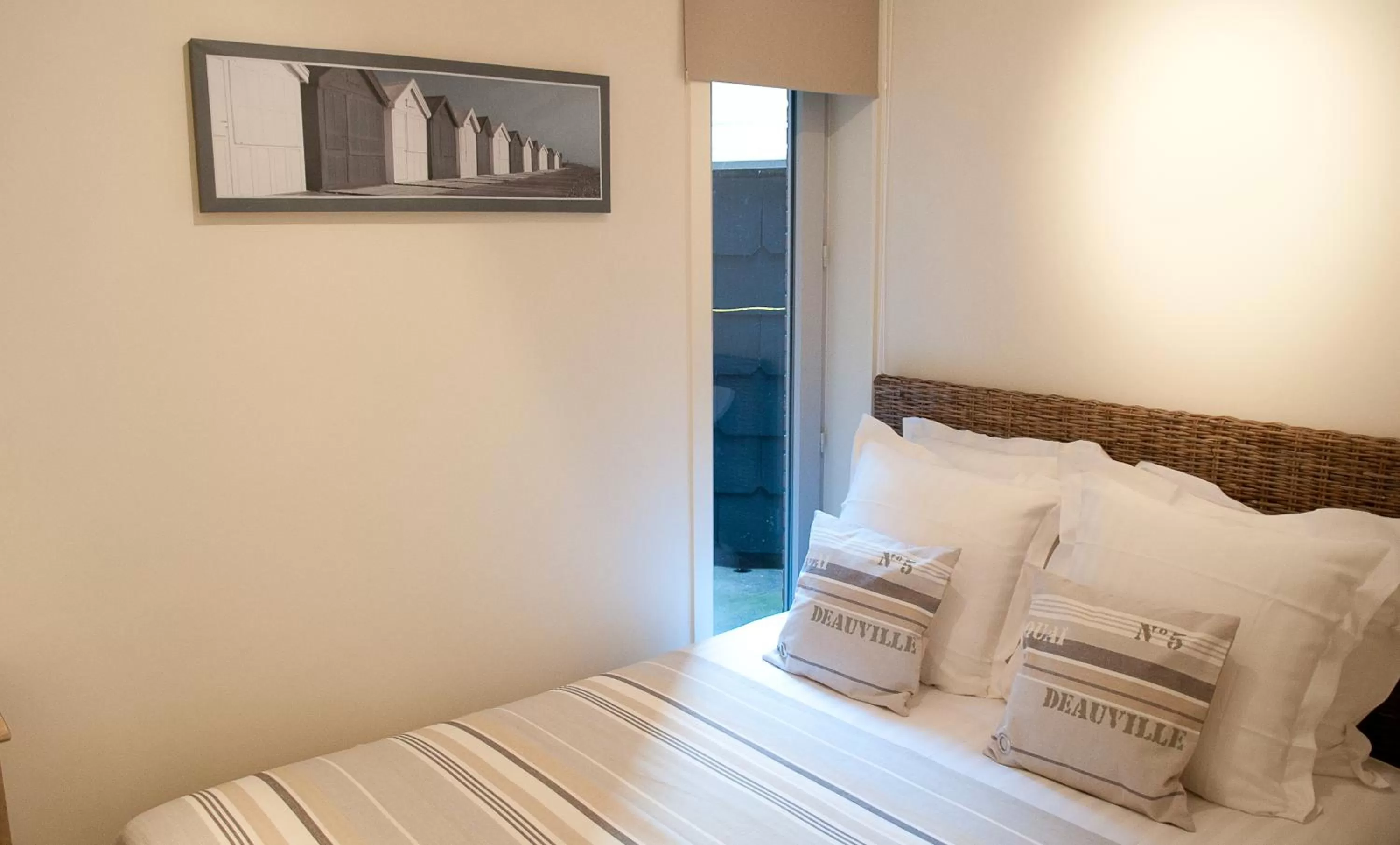 Bed in Hotel du Bassin