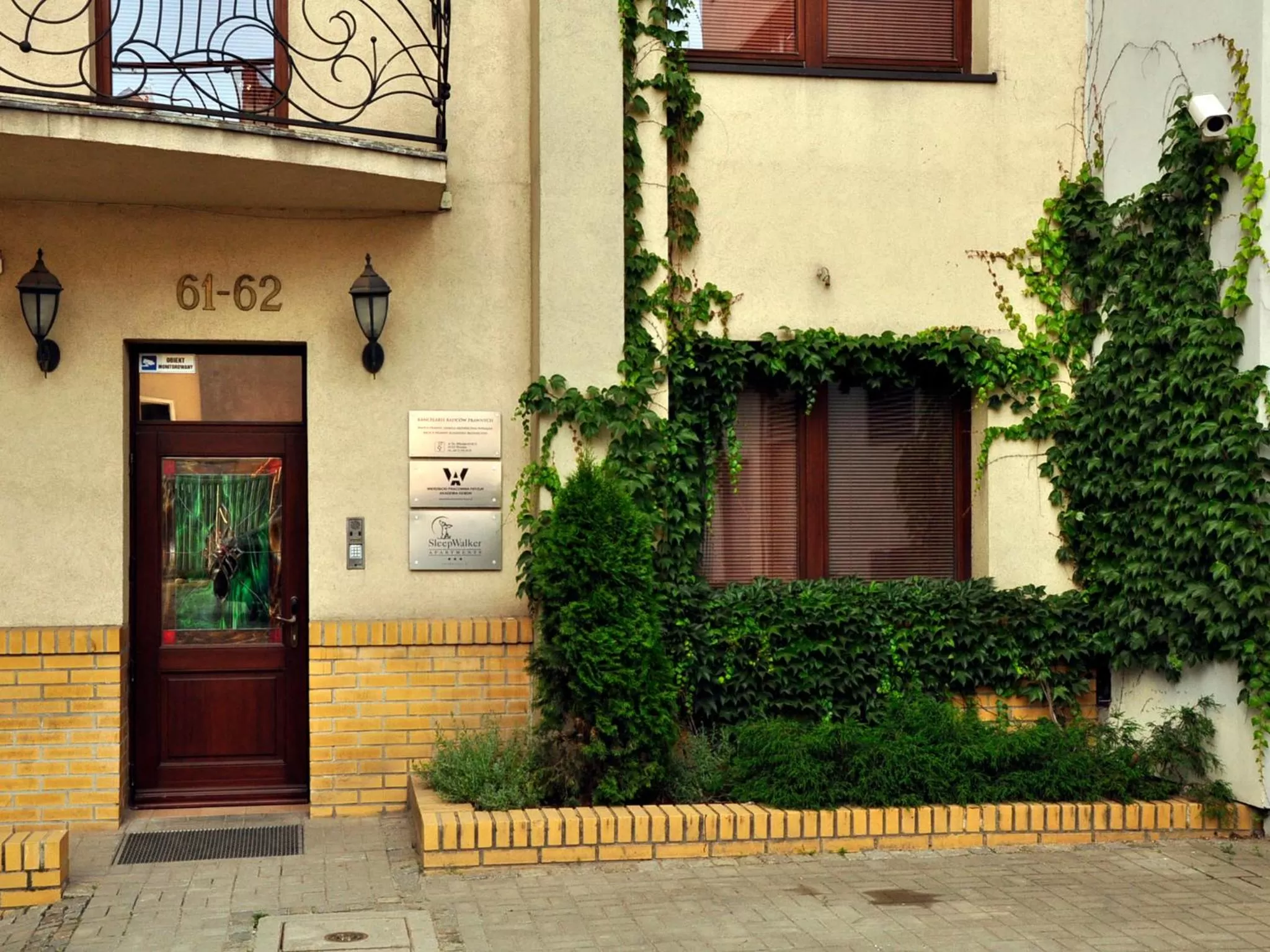 Facade/entrance in SleepWalker Boutique Suites