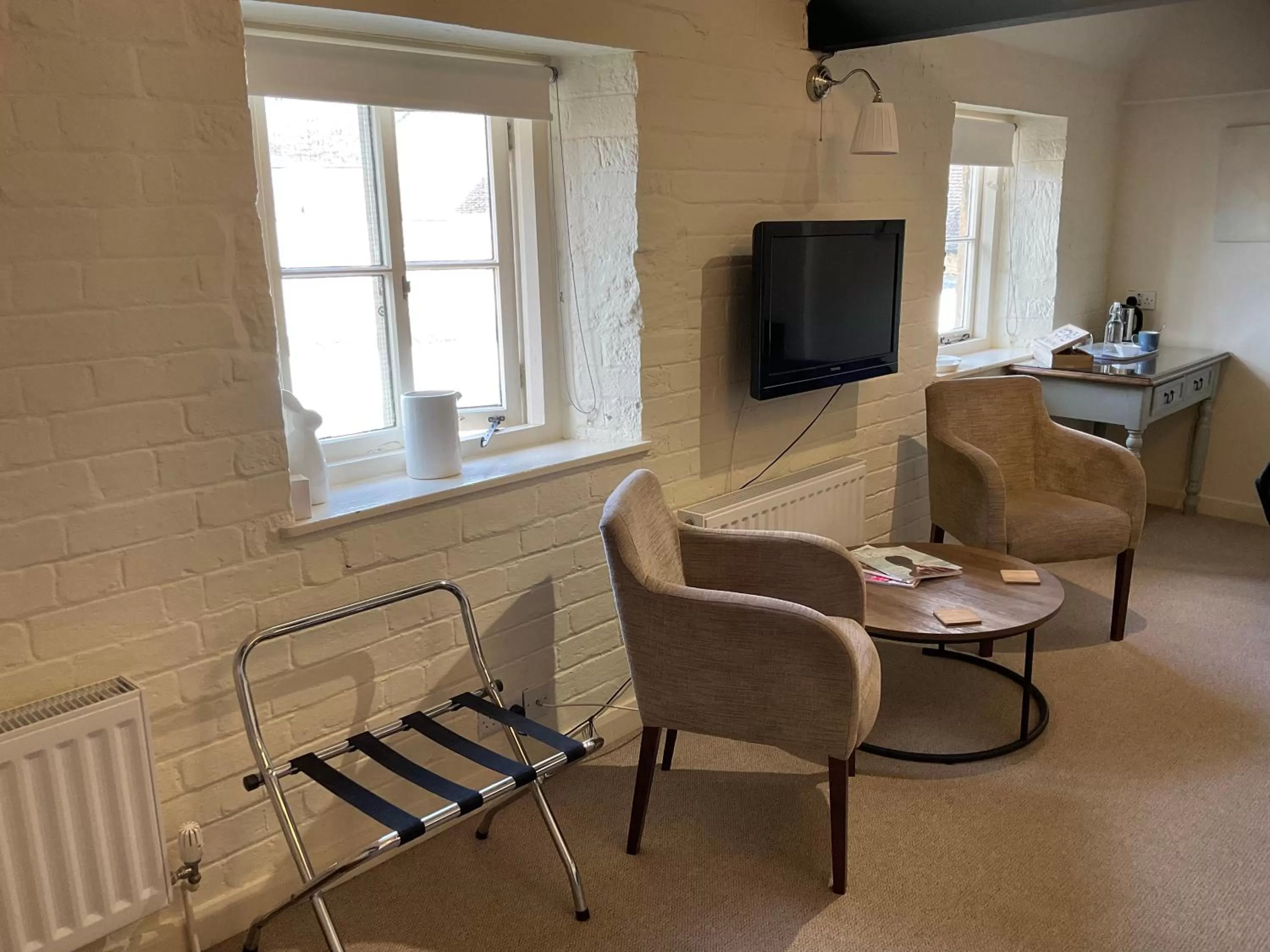 Bedroom in The Bell Inn