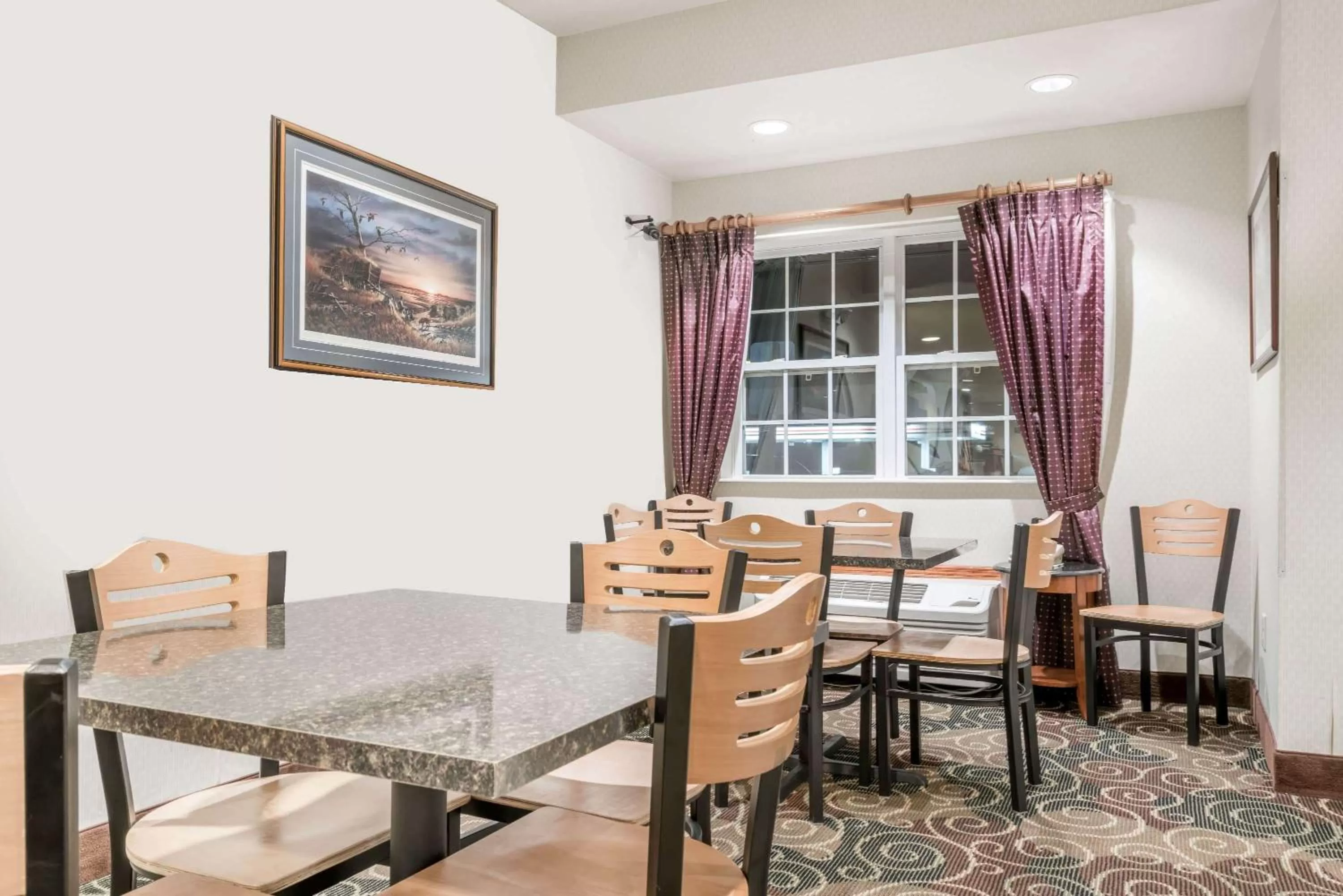 Restaurant/places to eat in Microtel Inn & Suites by Wyndham Rice Lake