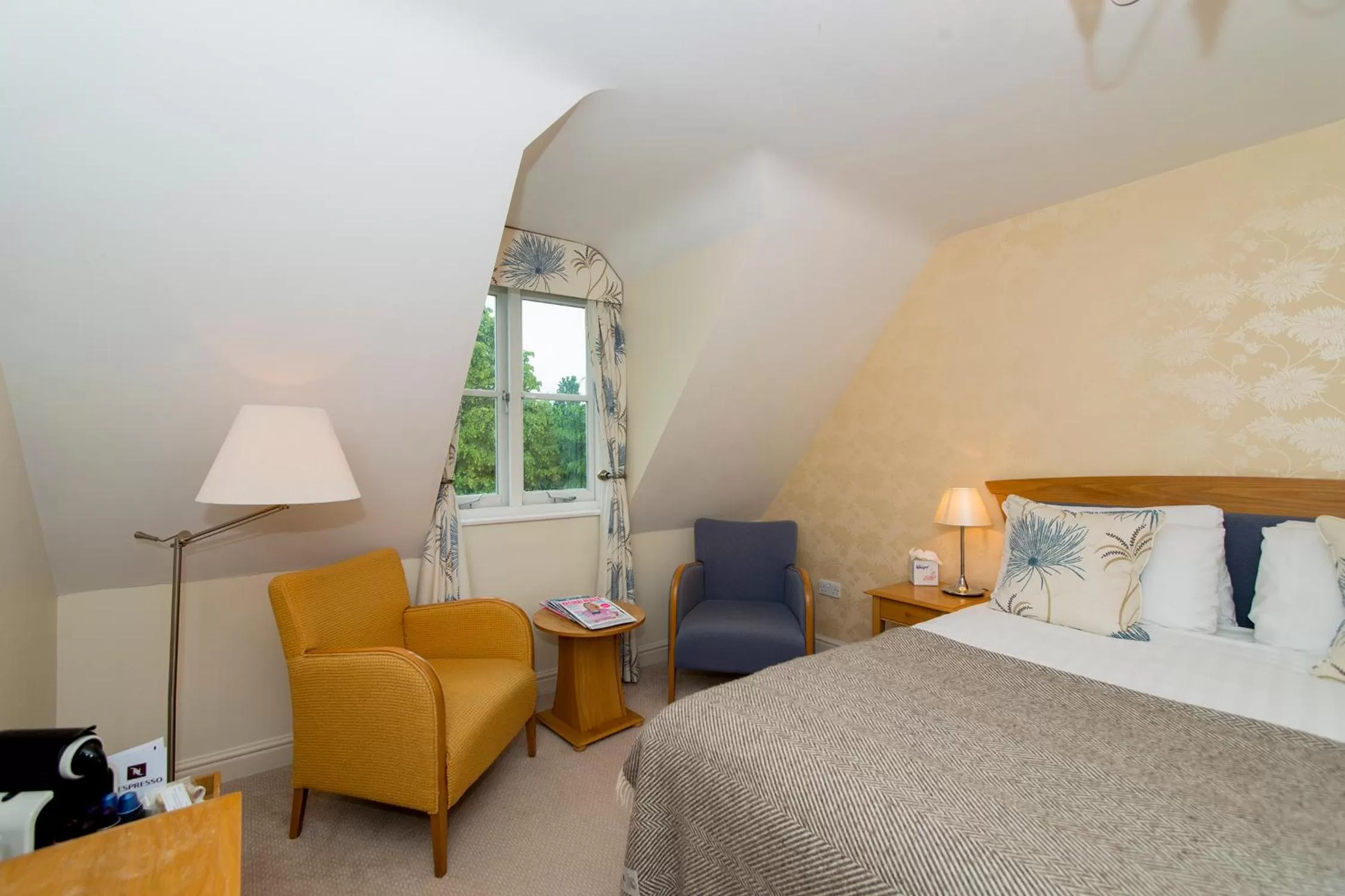 Bedroom, Bed in Three Ways House Hotel