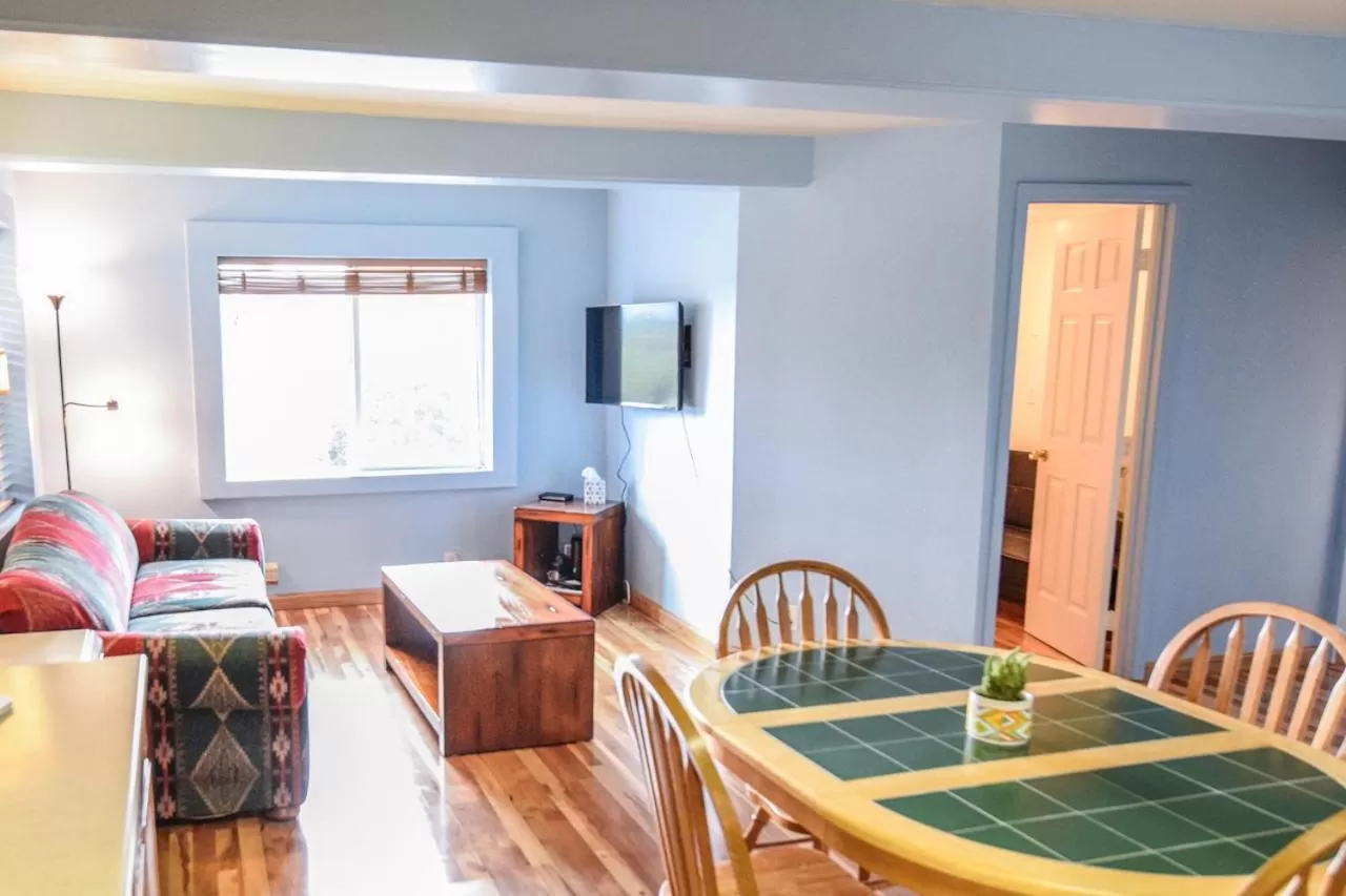 Brown & Hawkins Historical Apartments