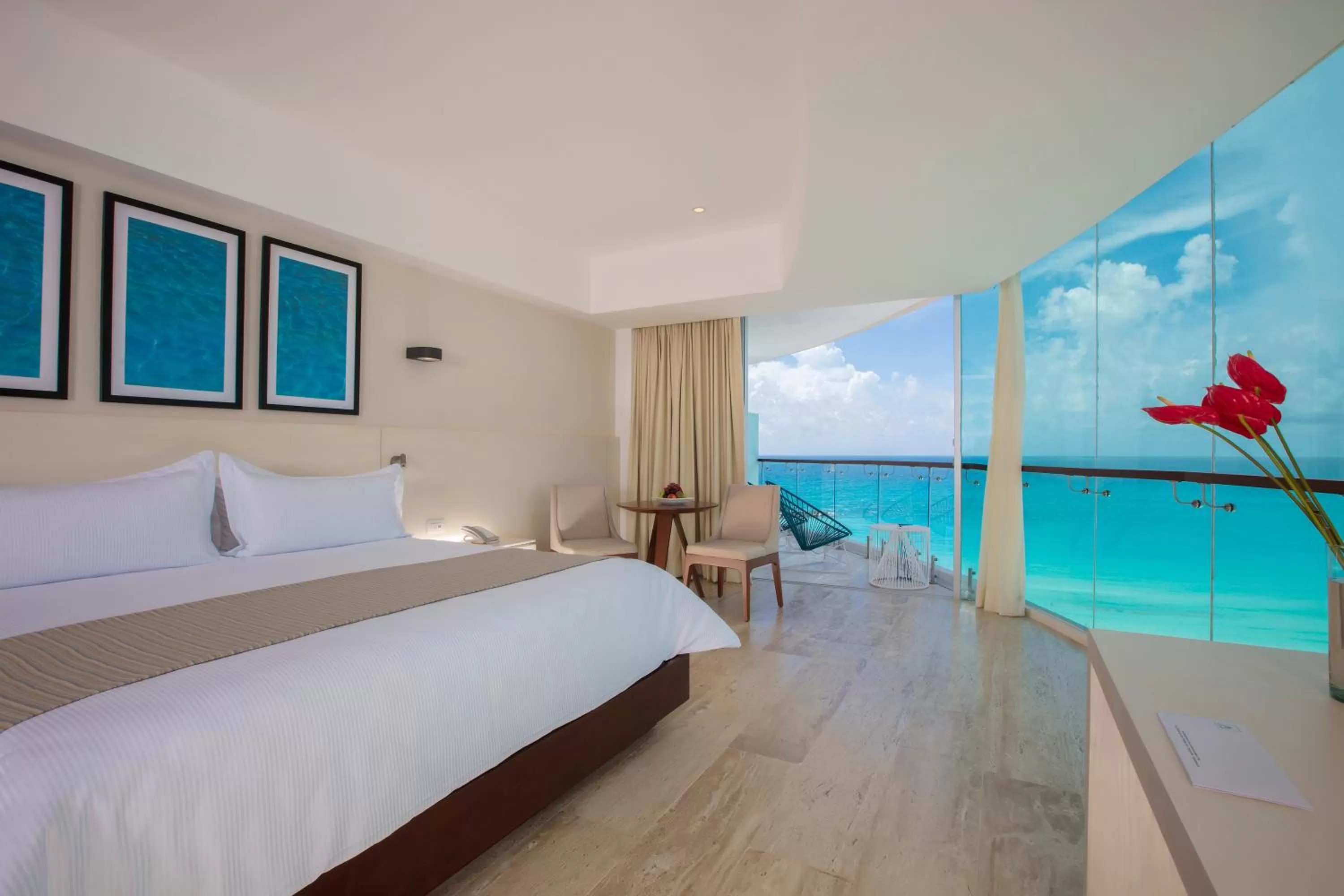 Altitude Corner Suite Ocean Front in Altitude at Krystal Grand Cancun - All Inclusive