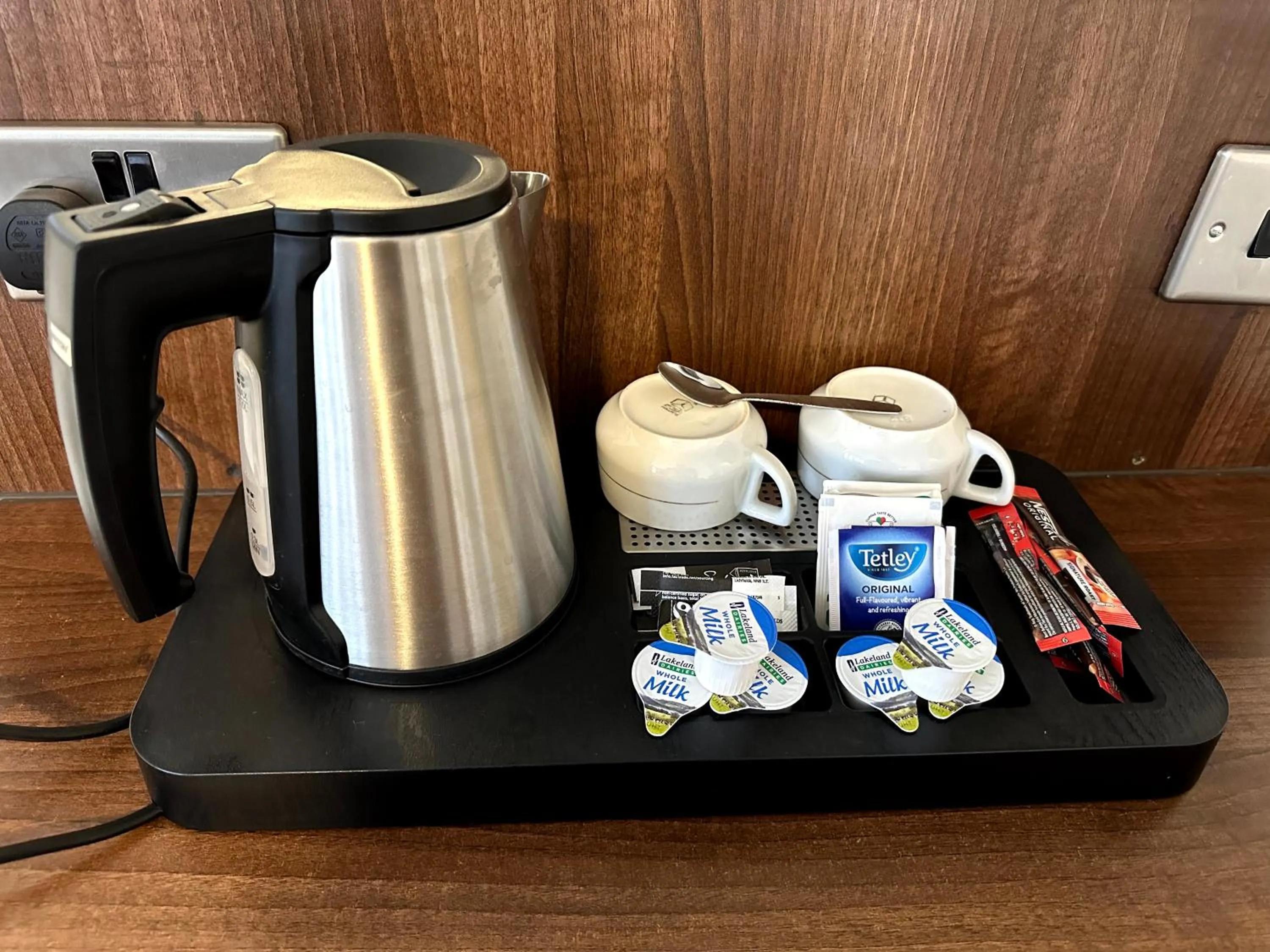 Coffee/tea facilities in Gainsborough Lodge