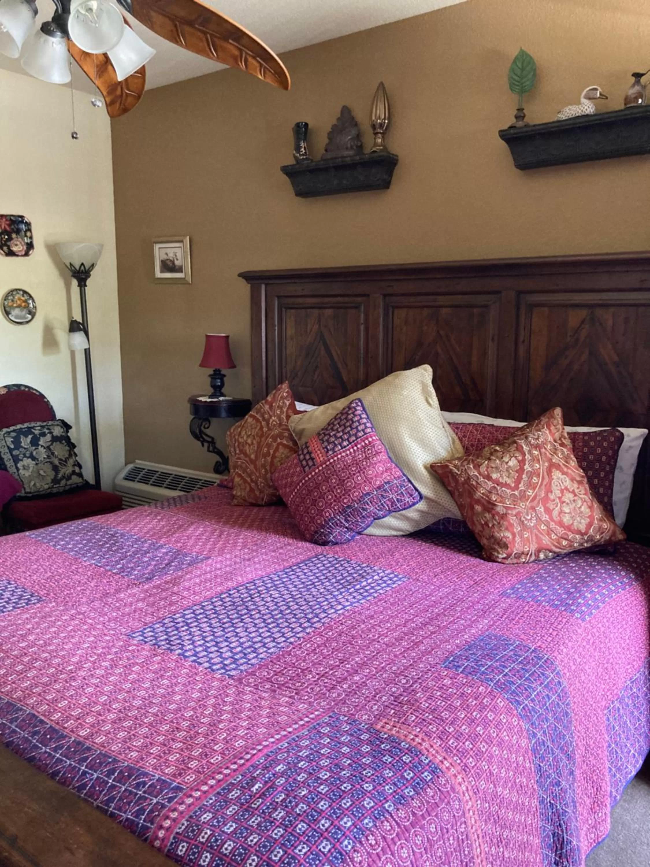 Bed in All Seasons Inn