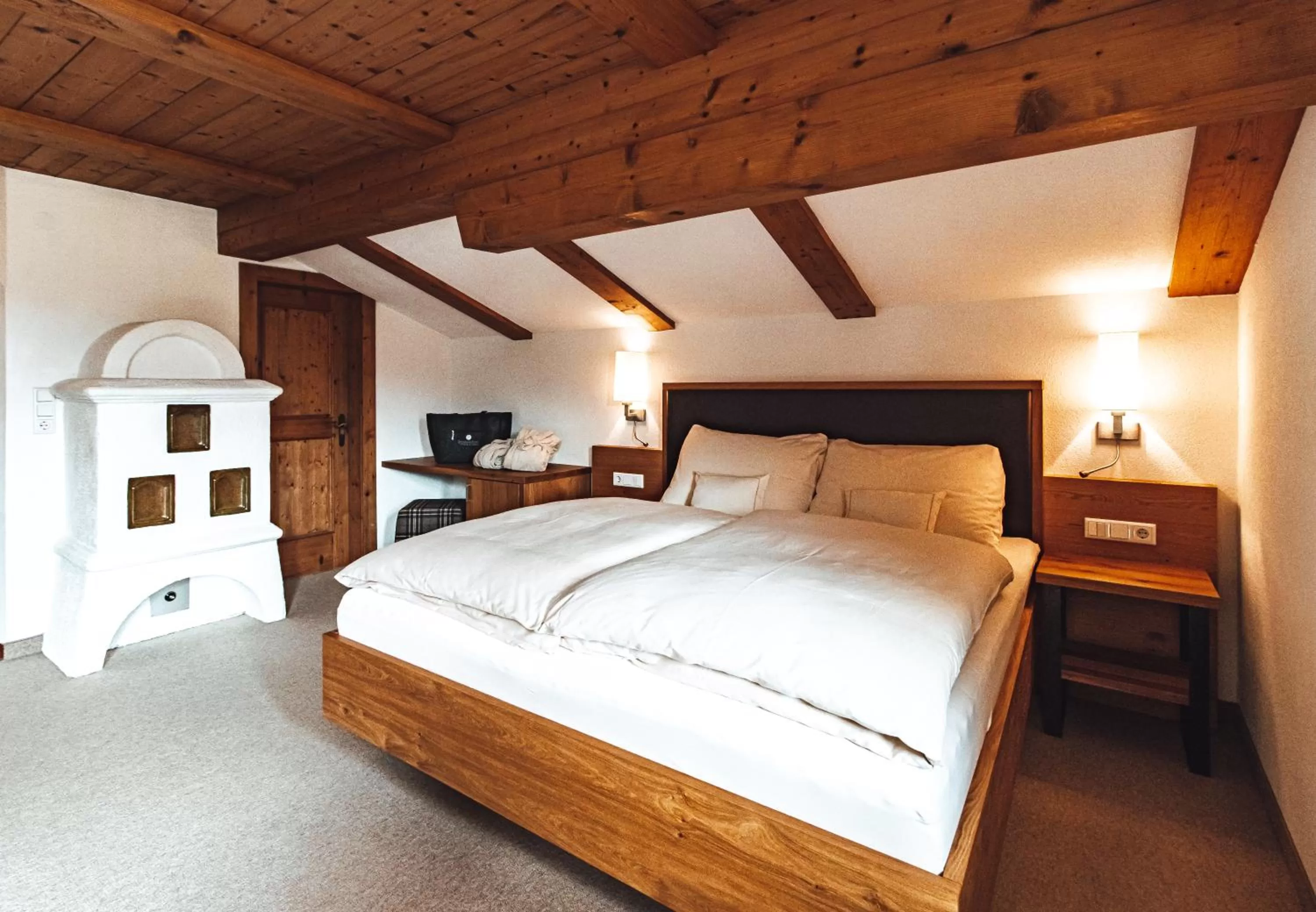 Bed in Farm Hotel Chalet Grosslehen