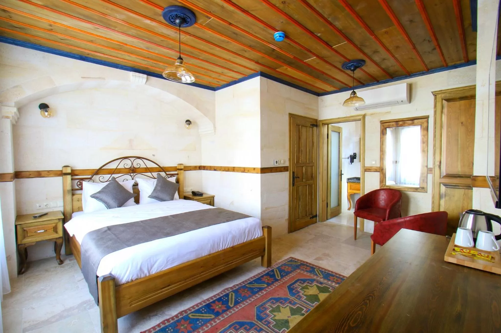 Bed in Sapphire Stone House