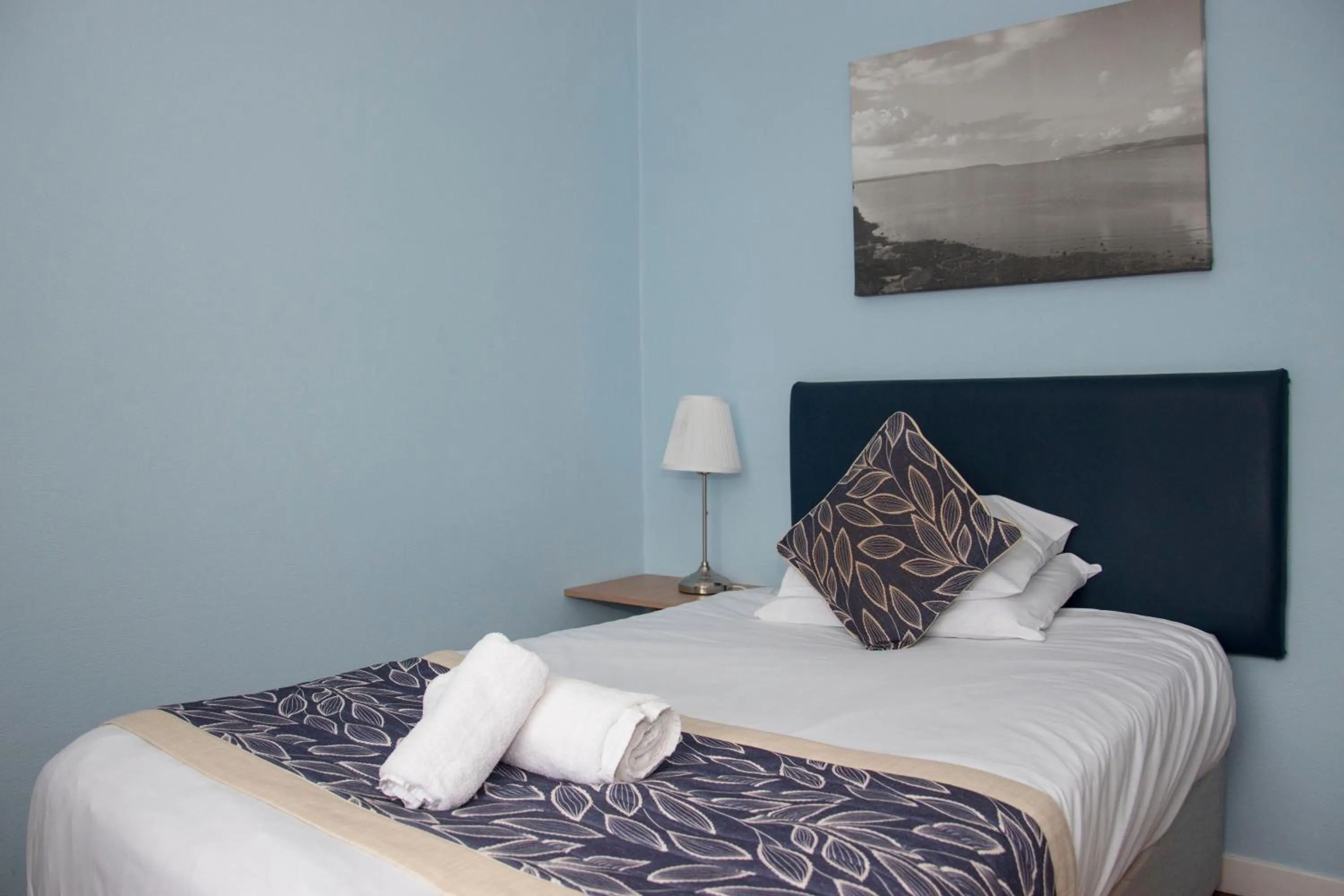 Bedroom, Bed in Craignelder Hotel