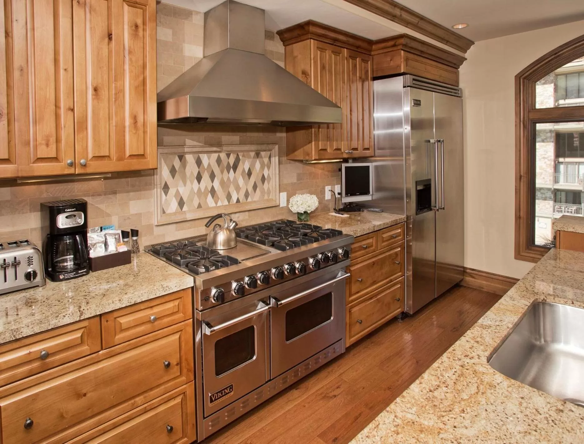 Kitchen or kitchenette in The Arrabelle at Vail Square, a RockResort