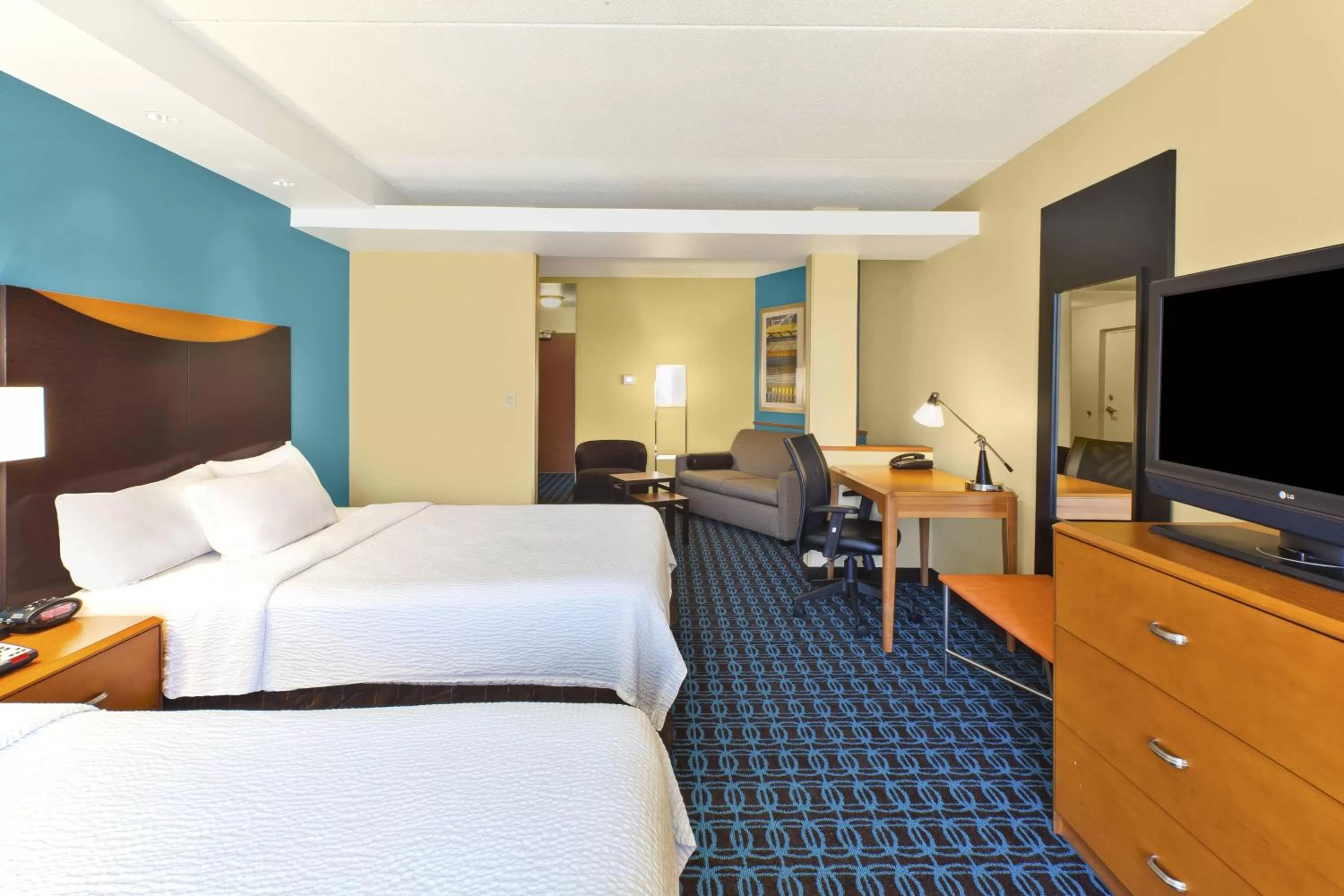 One-Bedroom Suite with Two Queen Beds and Sofa Bed in Fairfield Inn & Suites by Marriott Lexington North