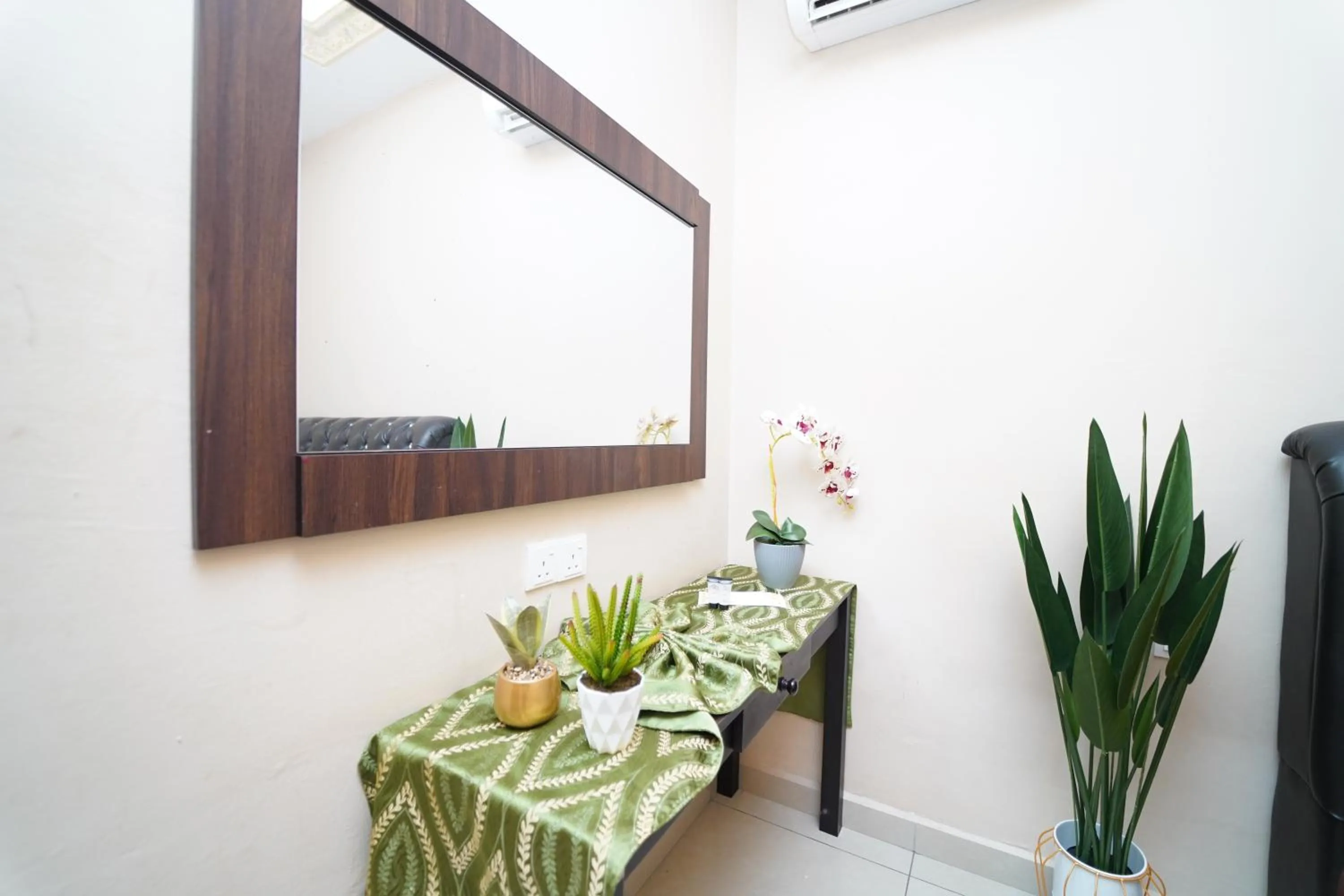 Ghazrin's Classic Hotel JB