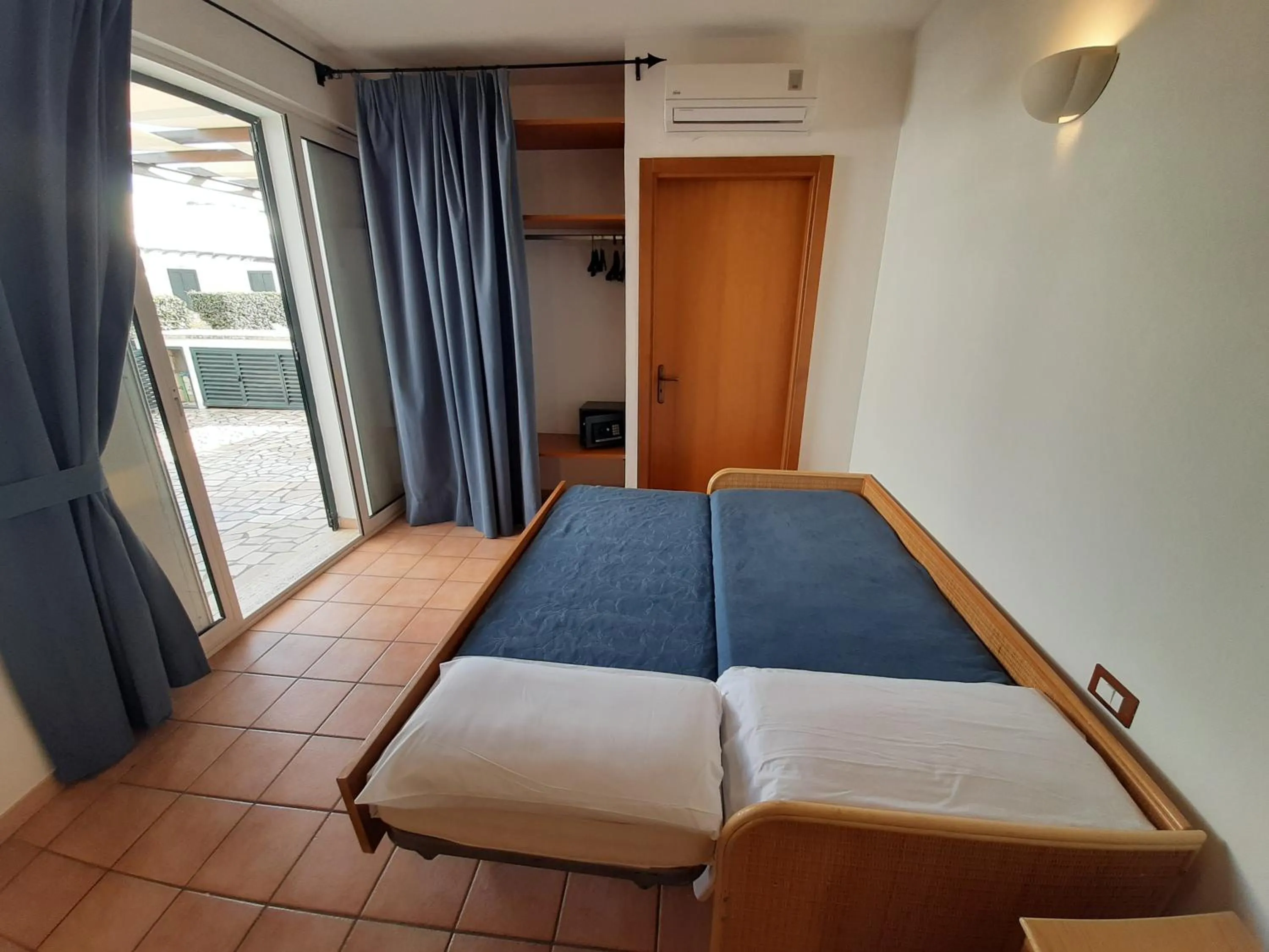 Seating area, Bed in Messapia Hotel 2