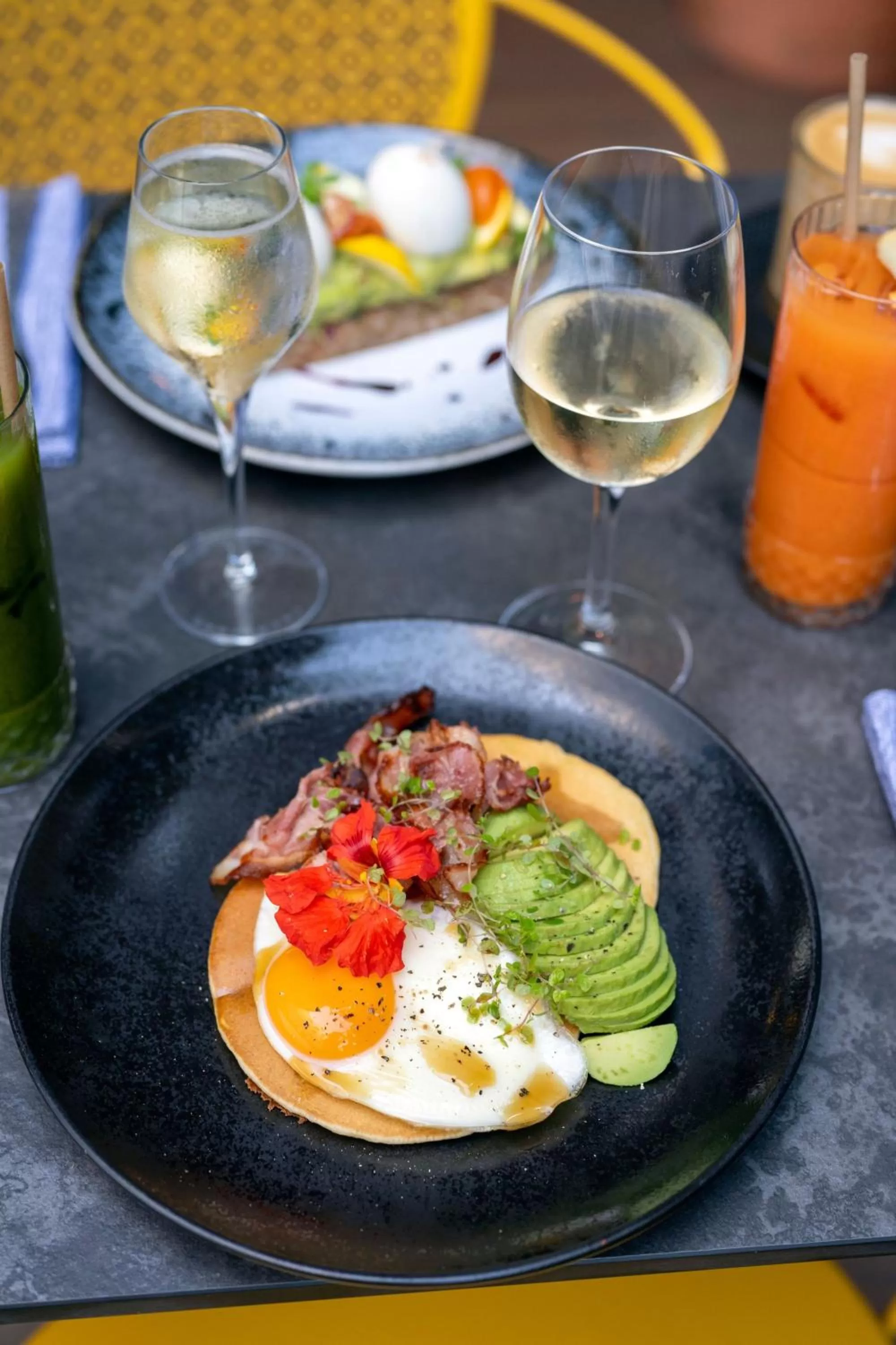 Restaurant/places to eat in Renaissance Paris Republique Hotel & Spa