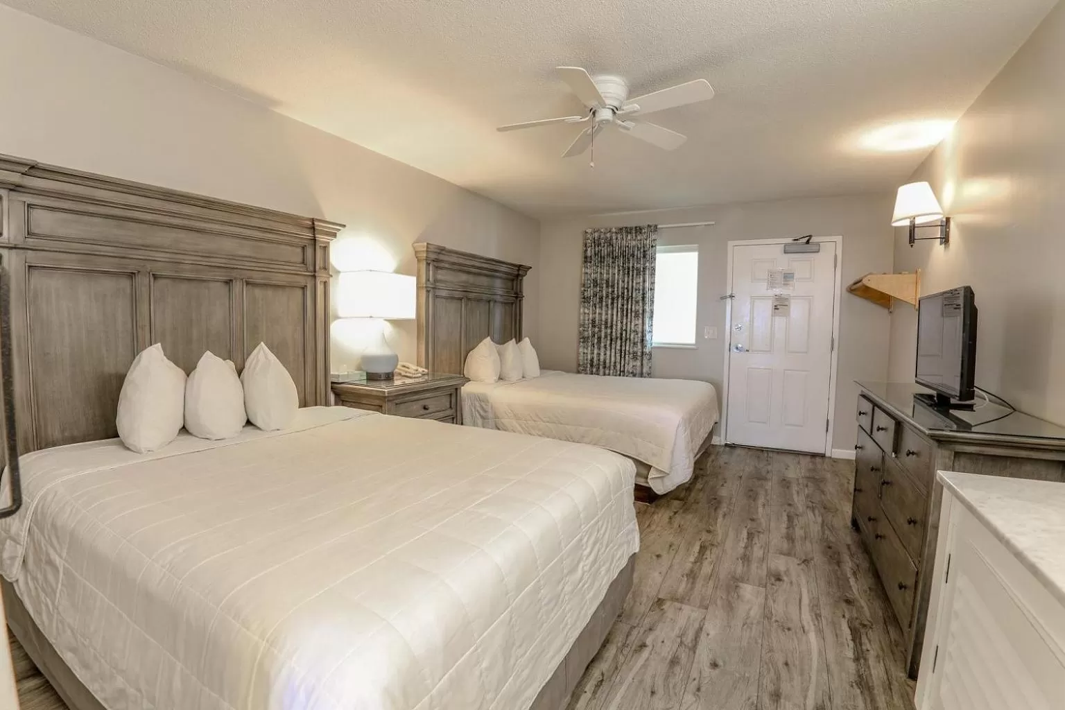 Photo of the whole room, Bed in Flamingo Hotel & Tower