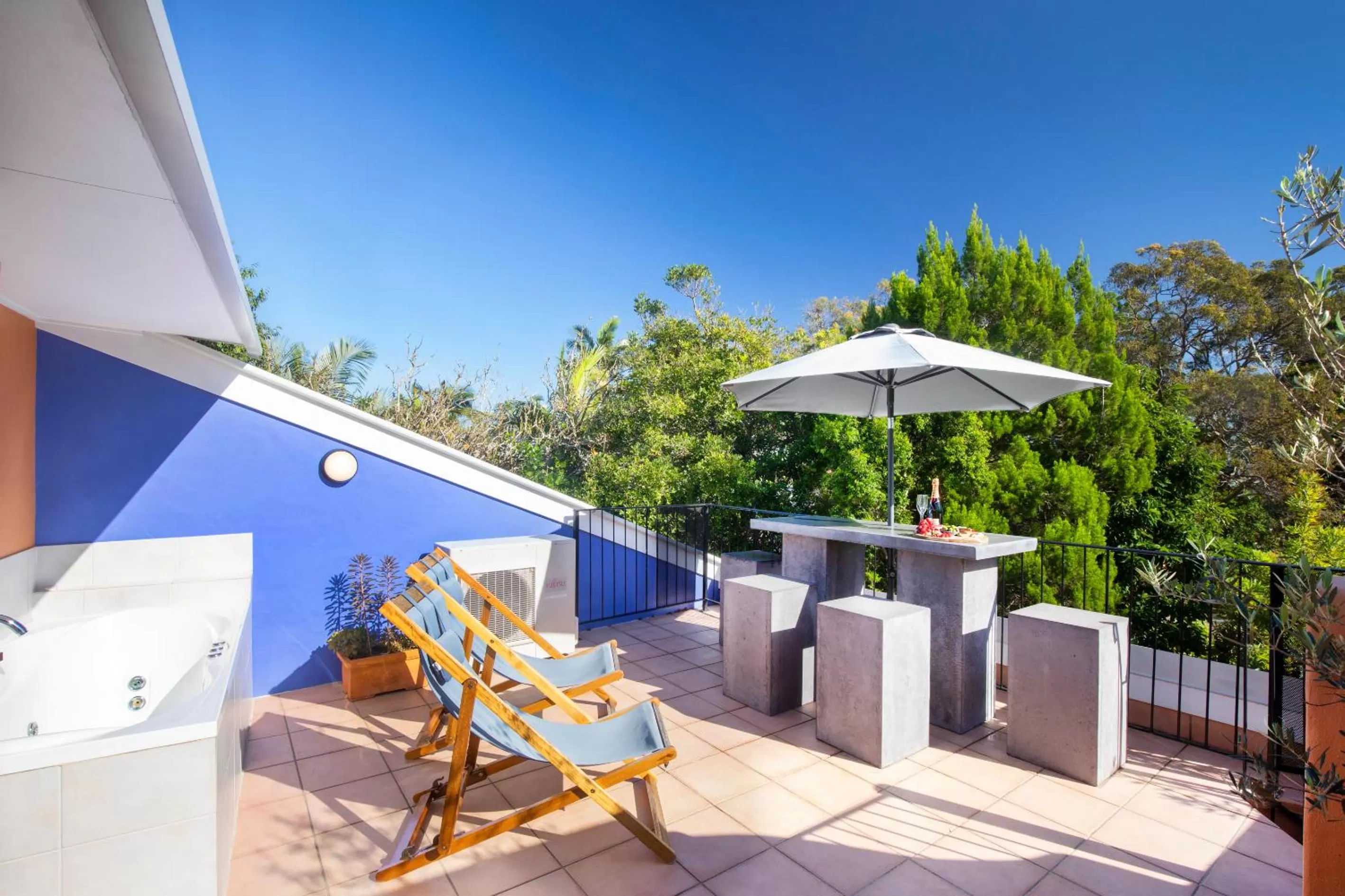 Balcony/Terrace in L'Auberge Noosa