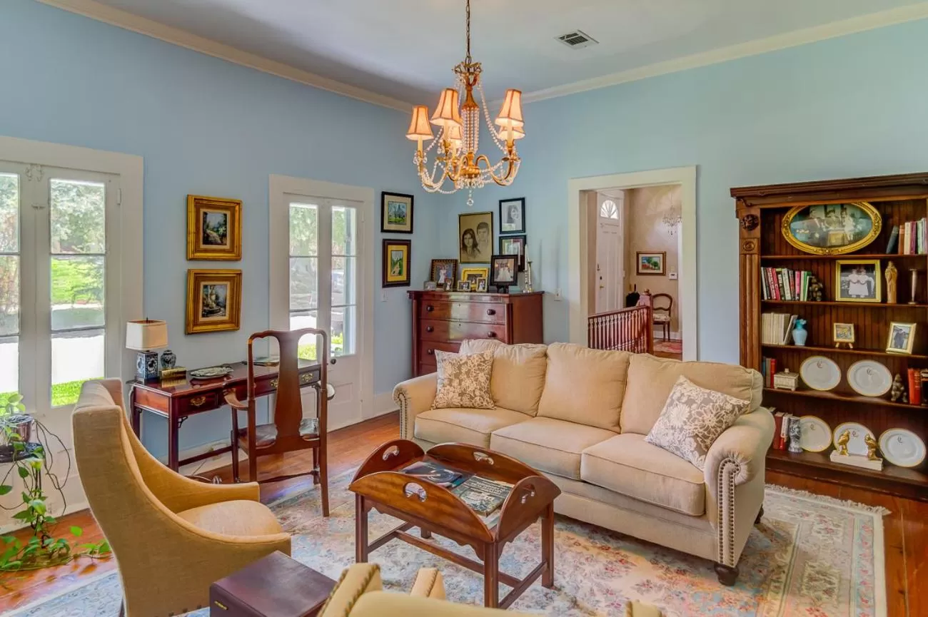 Seating area in Steele Cottage