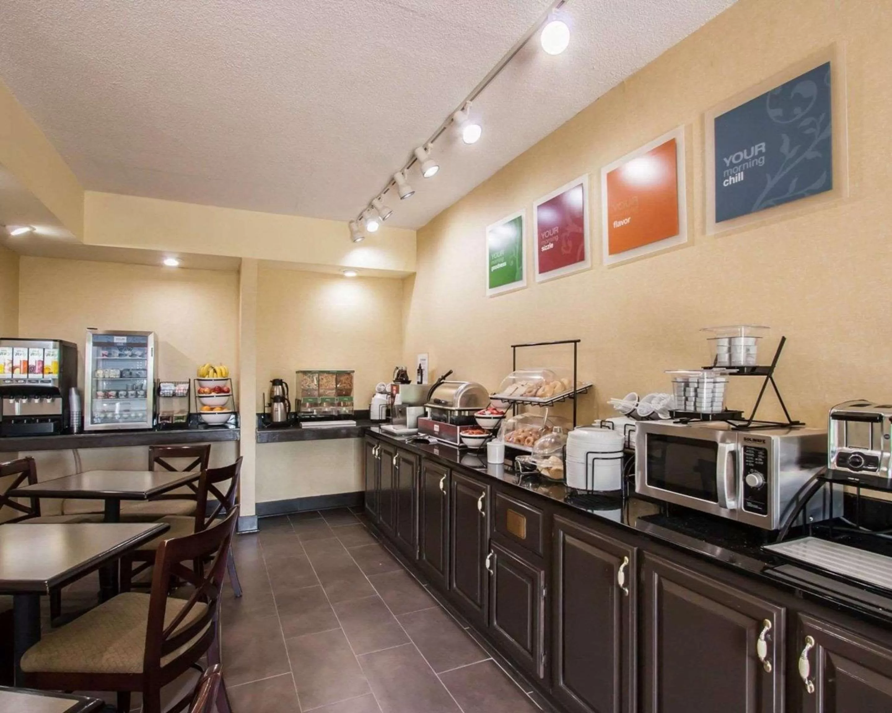 Restaurant/places to eat in Quality Inn Hayti North