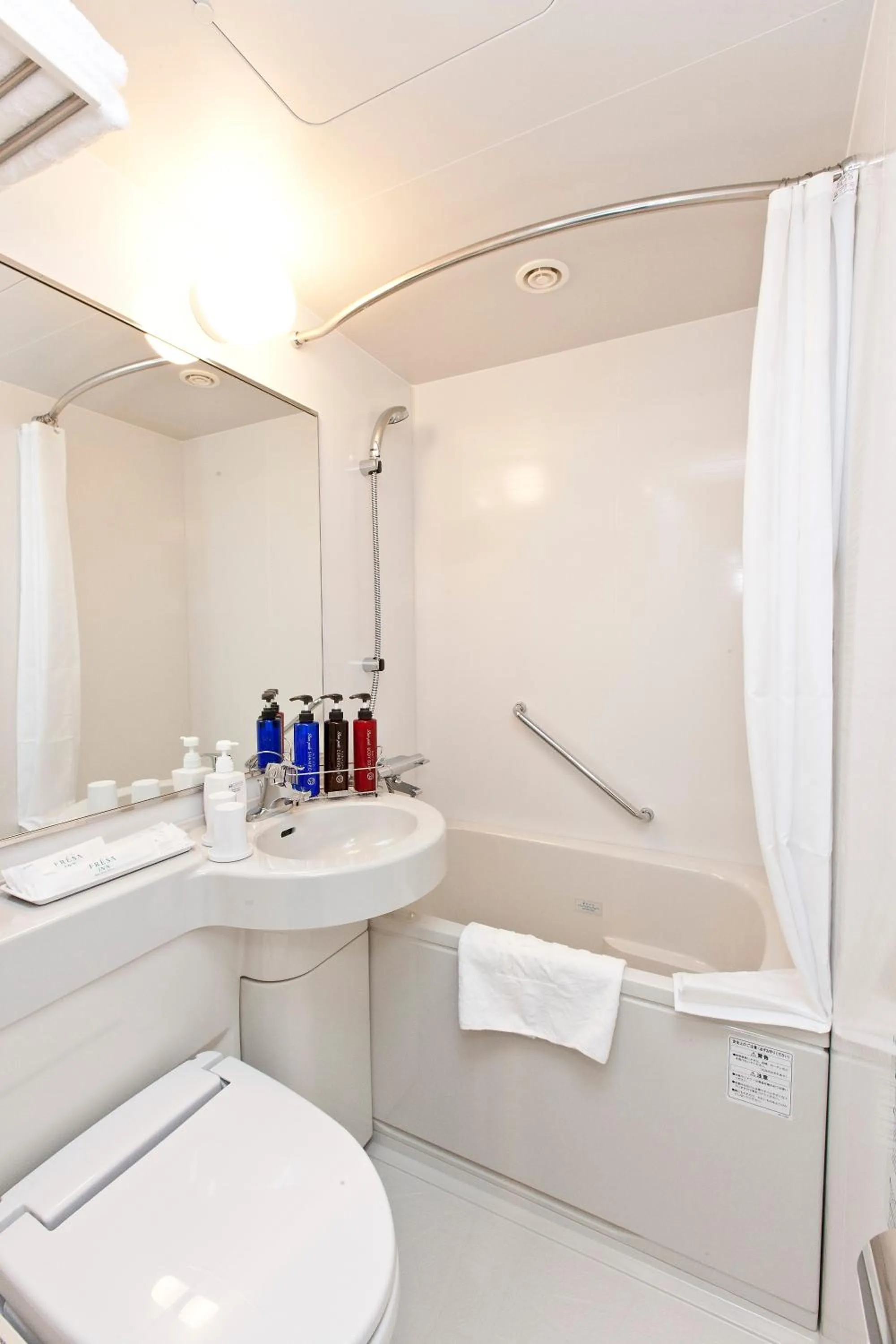 Bathroom in Sotetsu Fresa Inn Shimbashi Hibiyaguchi