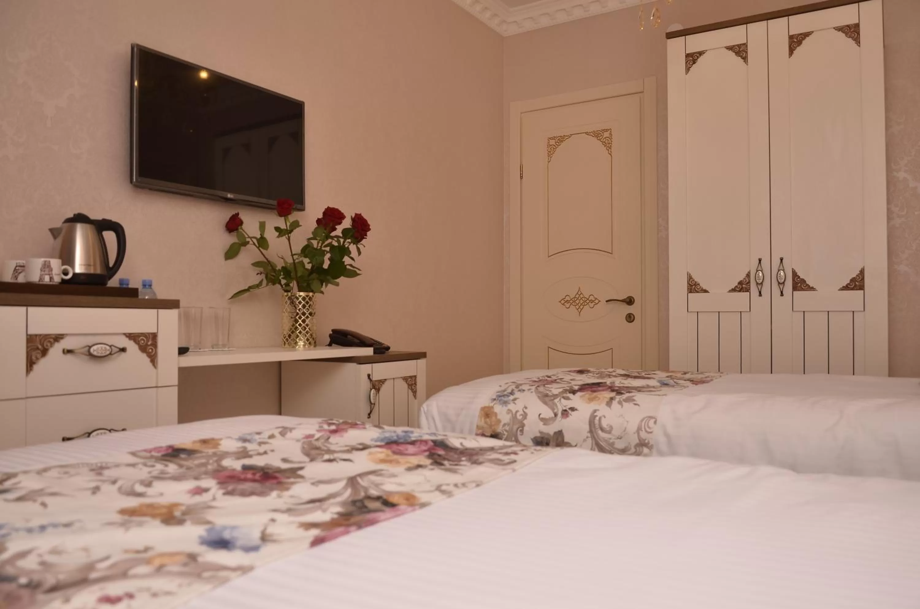 Decorative detail in English Home Hotel Tbilisi