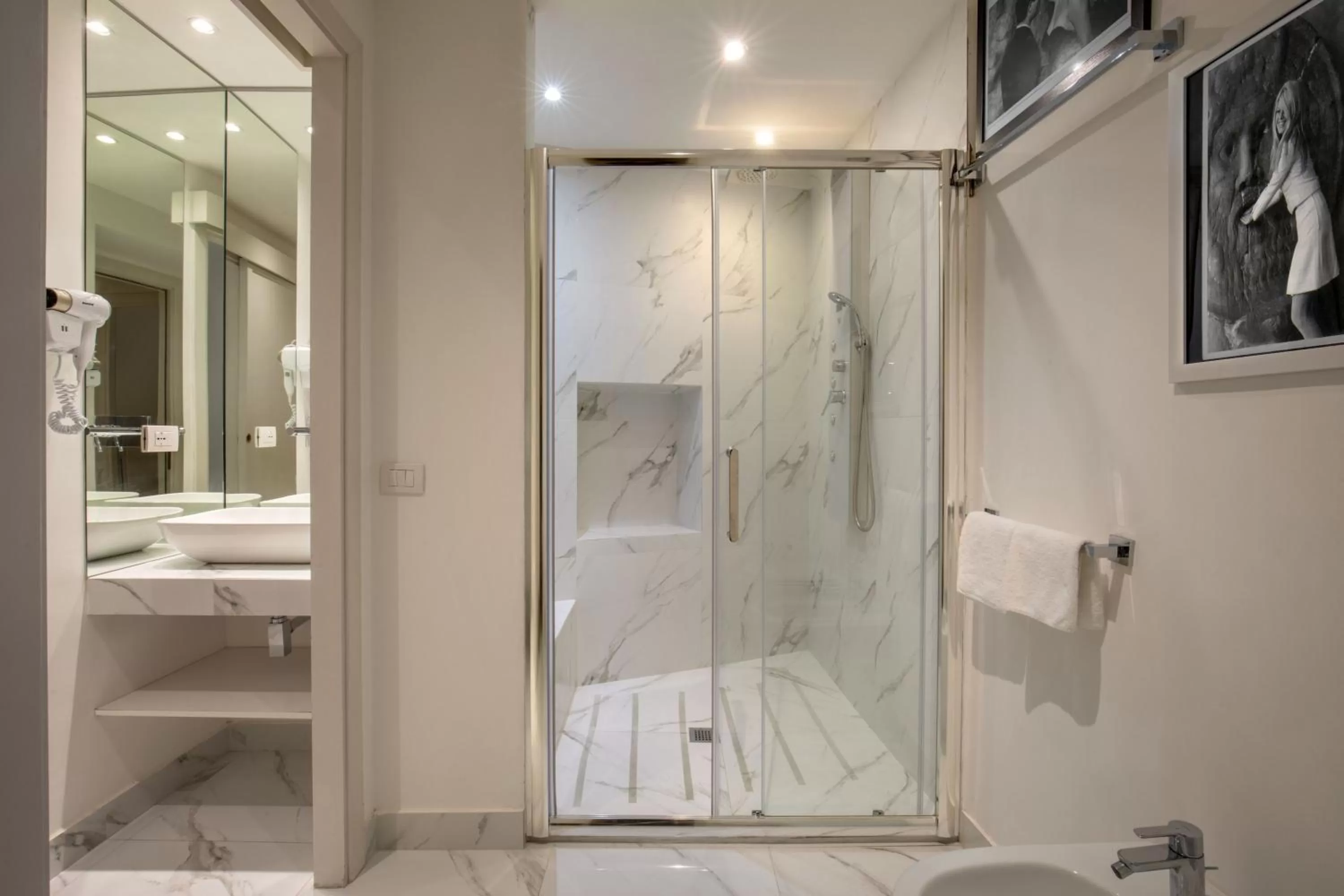 Shower in Condotti Boutique Hotel