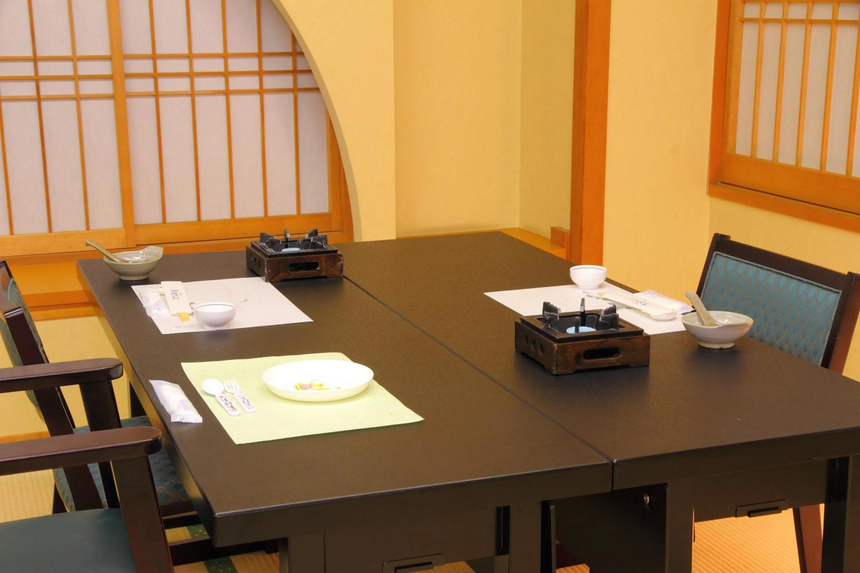 Restaurant/places to eat in Hotel Asafuji