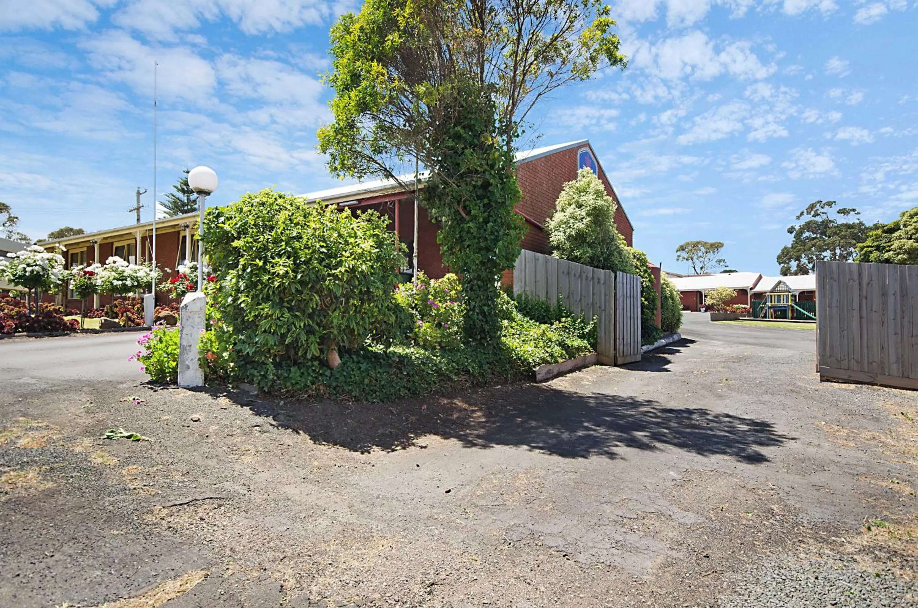 Day in Whalers Rest Motor Inn