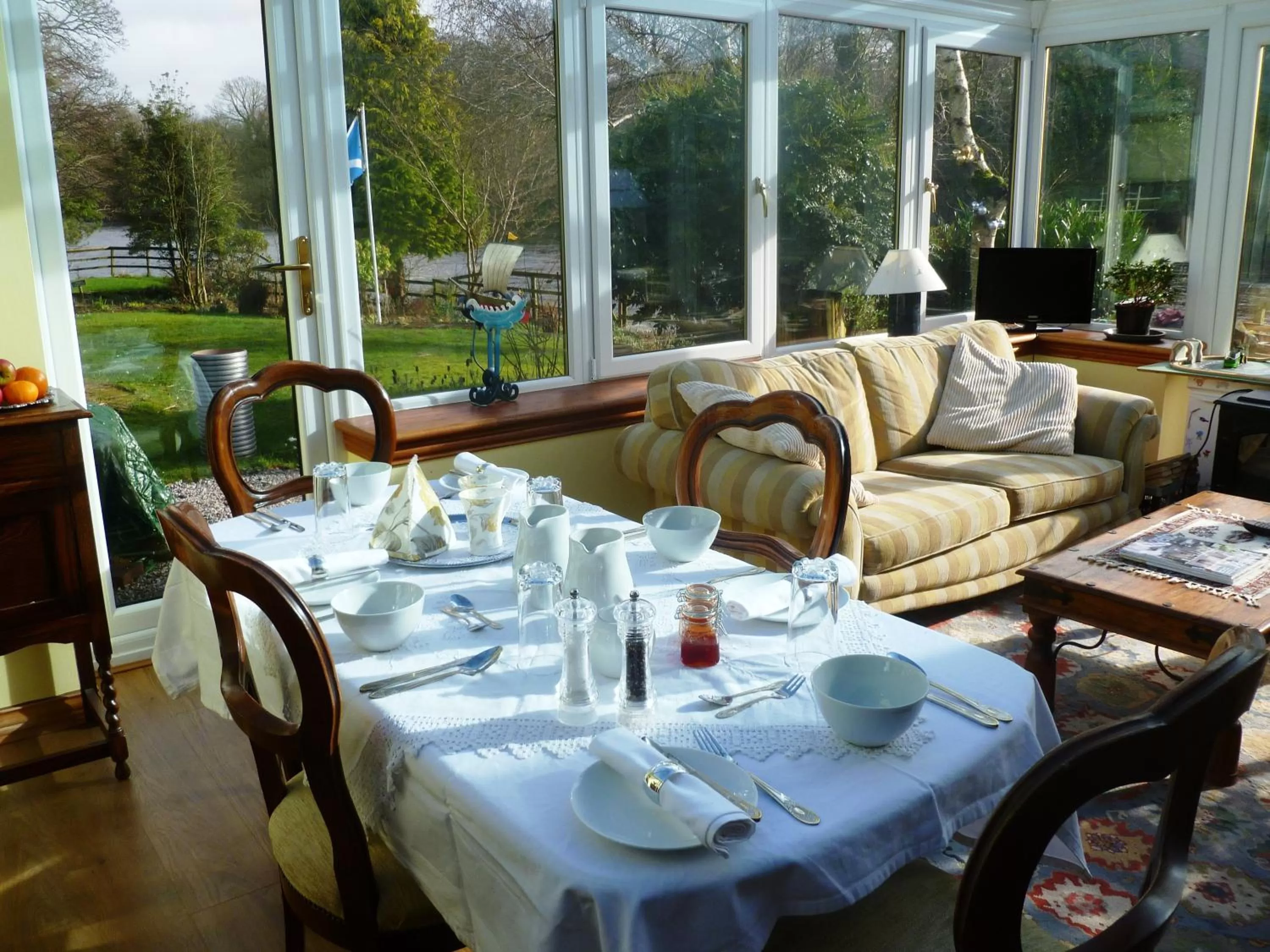 Food and drinks, Restaurant/Places to Eat in The Haven B&B