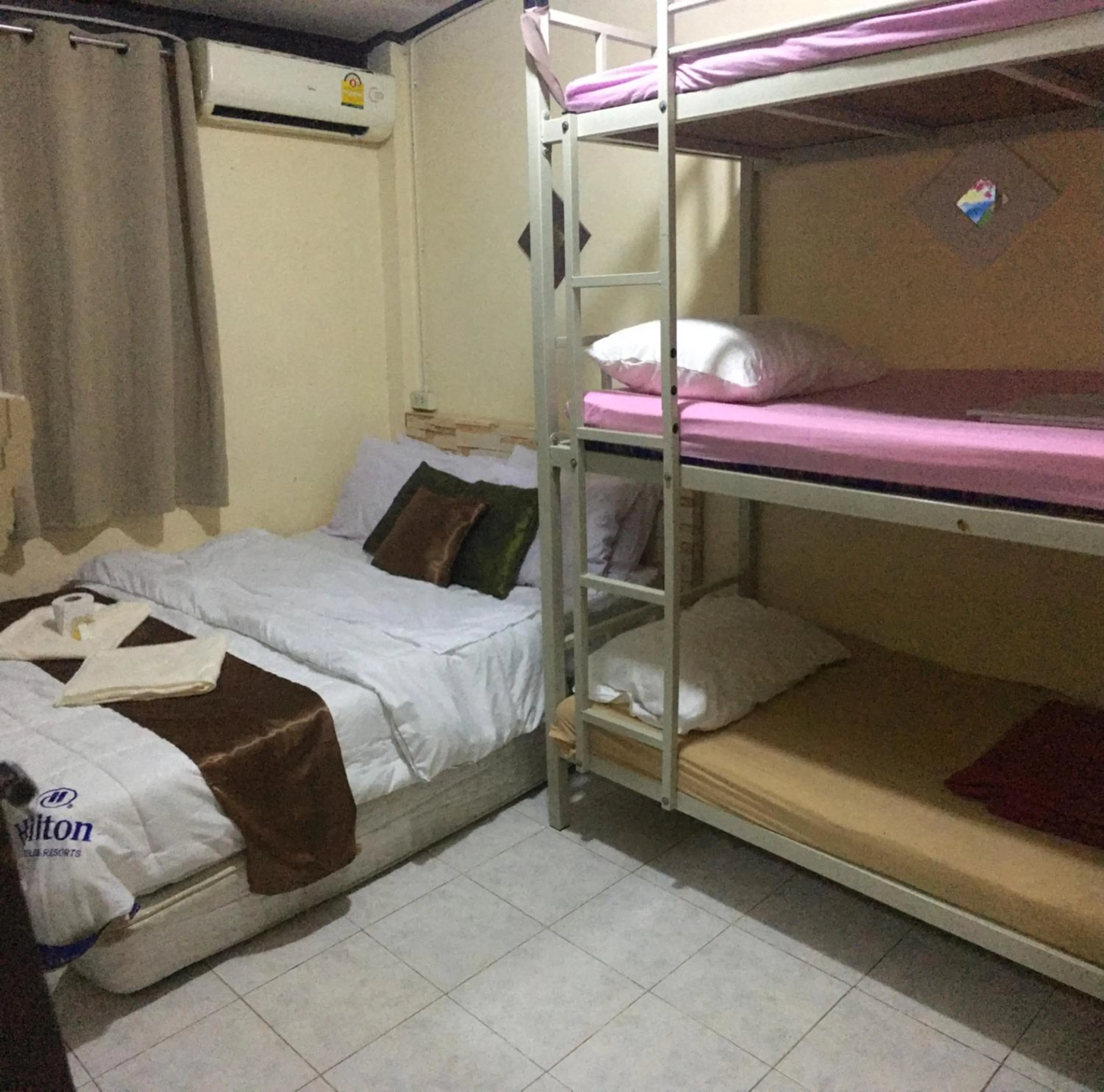 Bed in Hostel 24