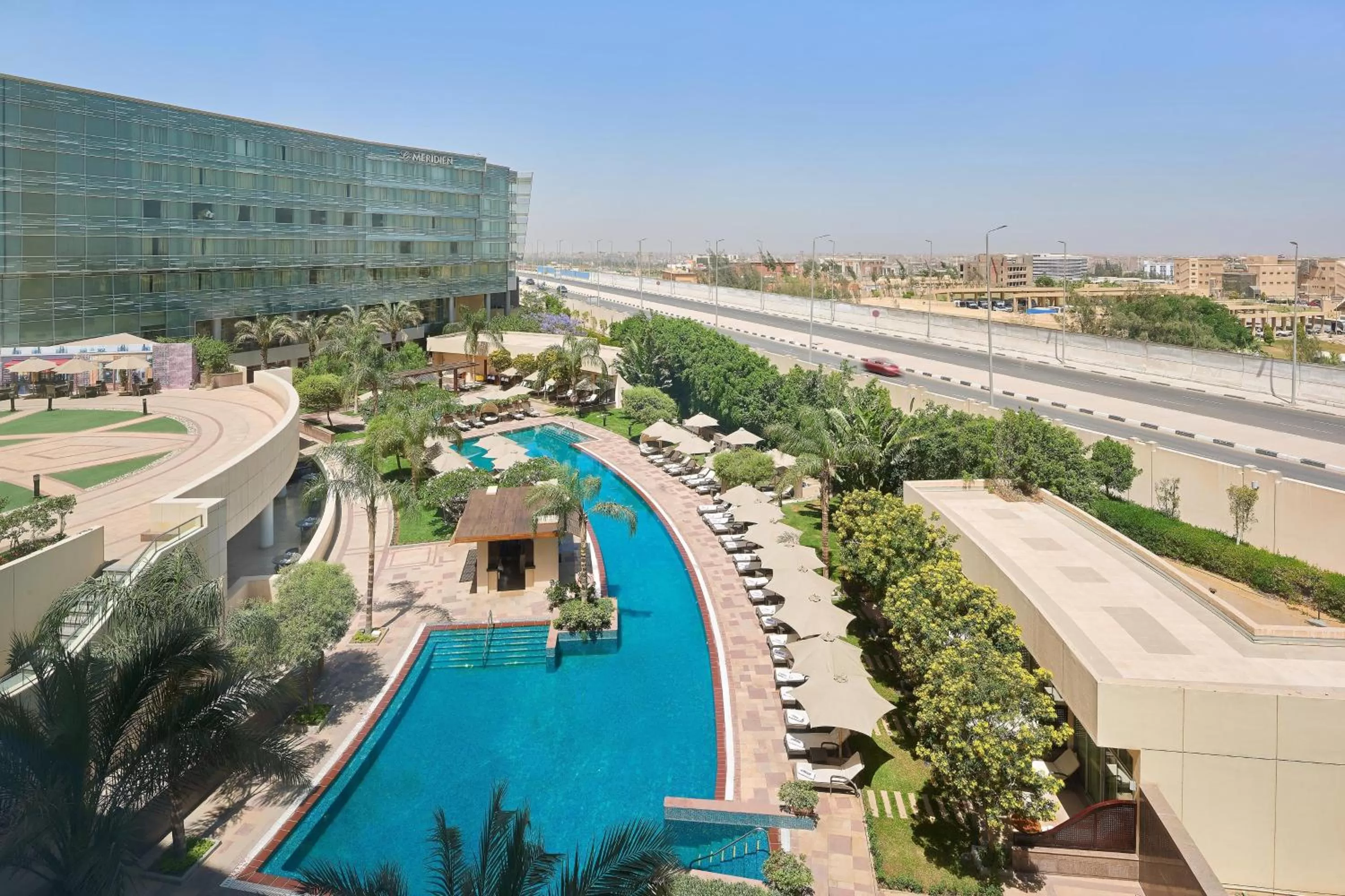 Swimming pool in Le Meridien Cairo Airport