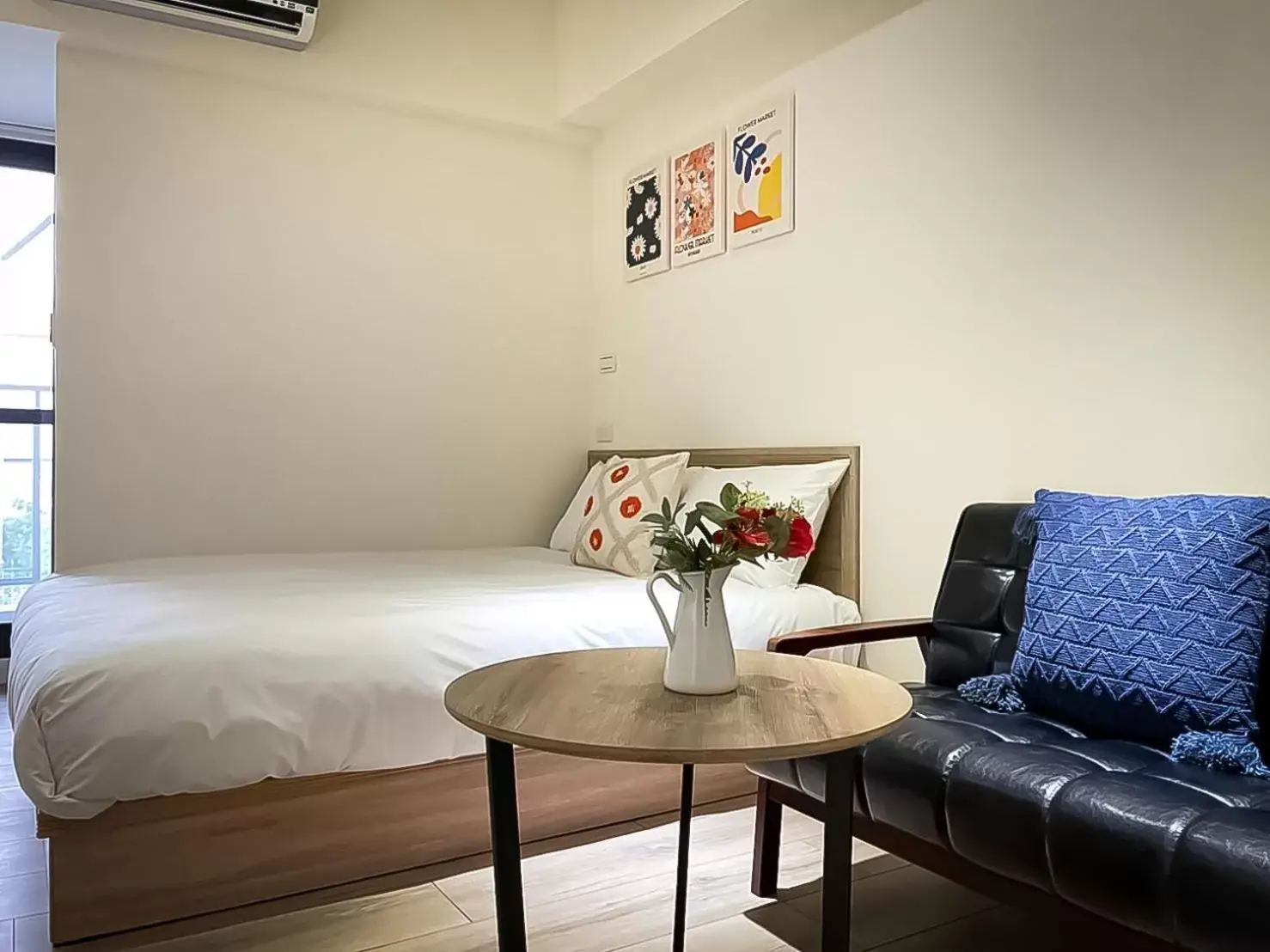 Double Room with Private Bathroom in 旅行家 Affetto Hostel Double Room with Private Bathroom in 旅行家 Affetto Hostel