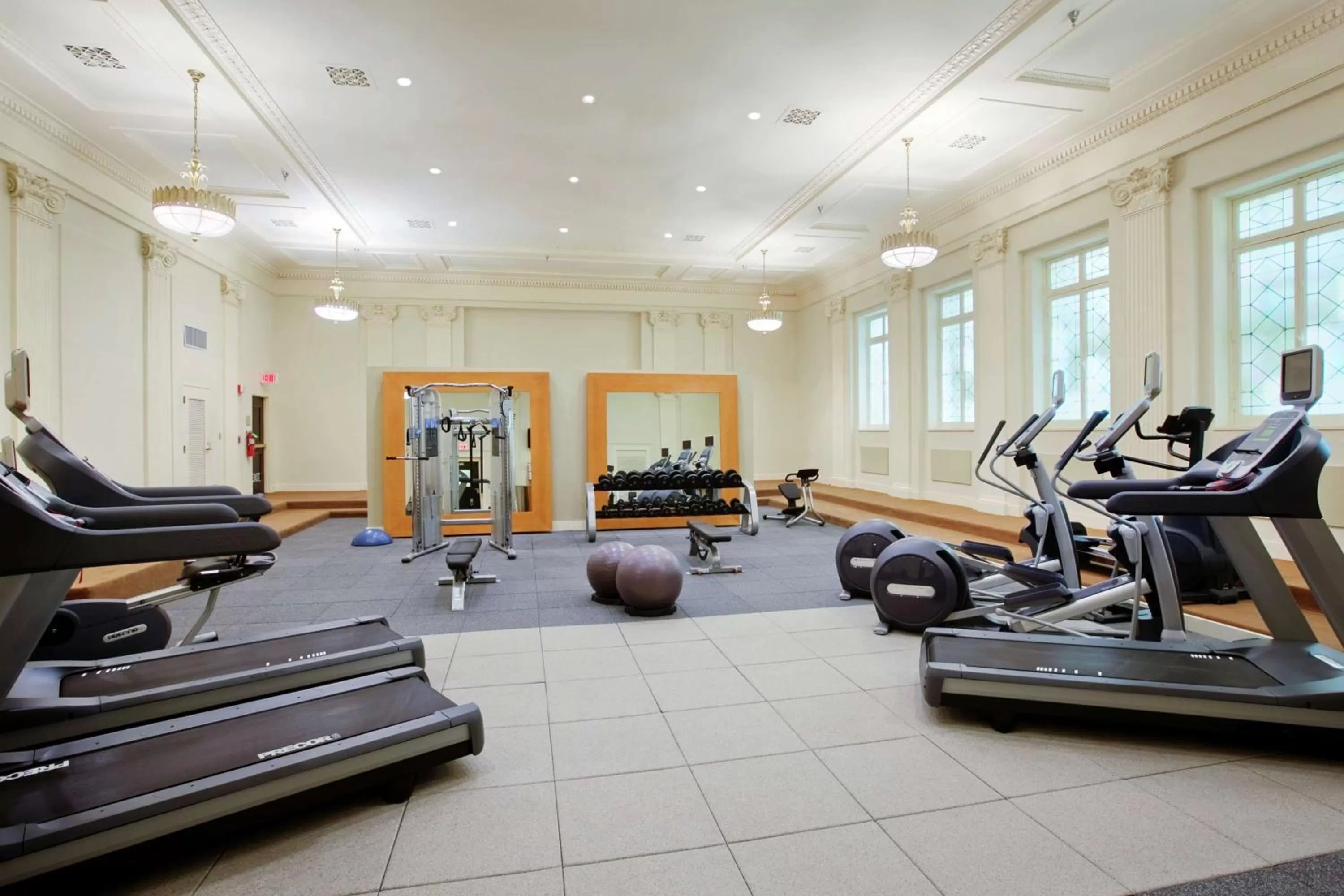 Fitness centre/facilities in Hilton New Orleans / St. Charles Avenue