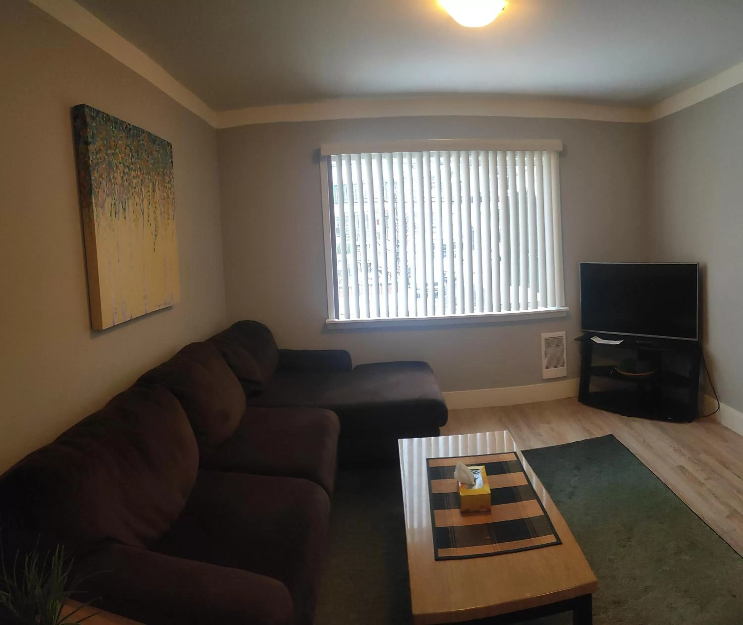 Black Rooster Guesthouse