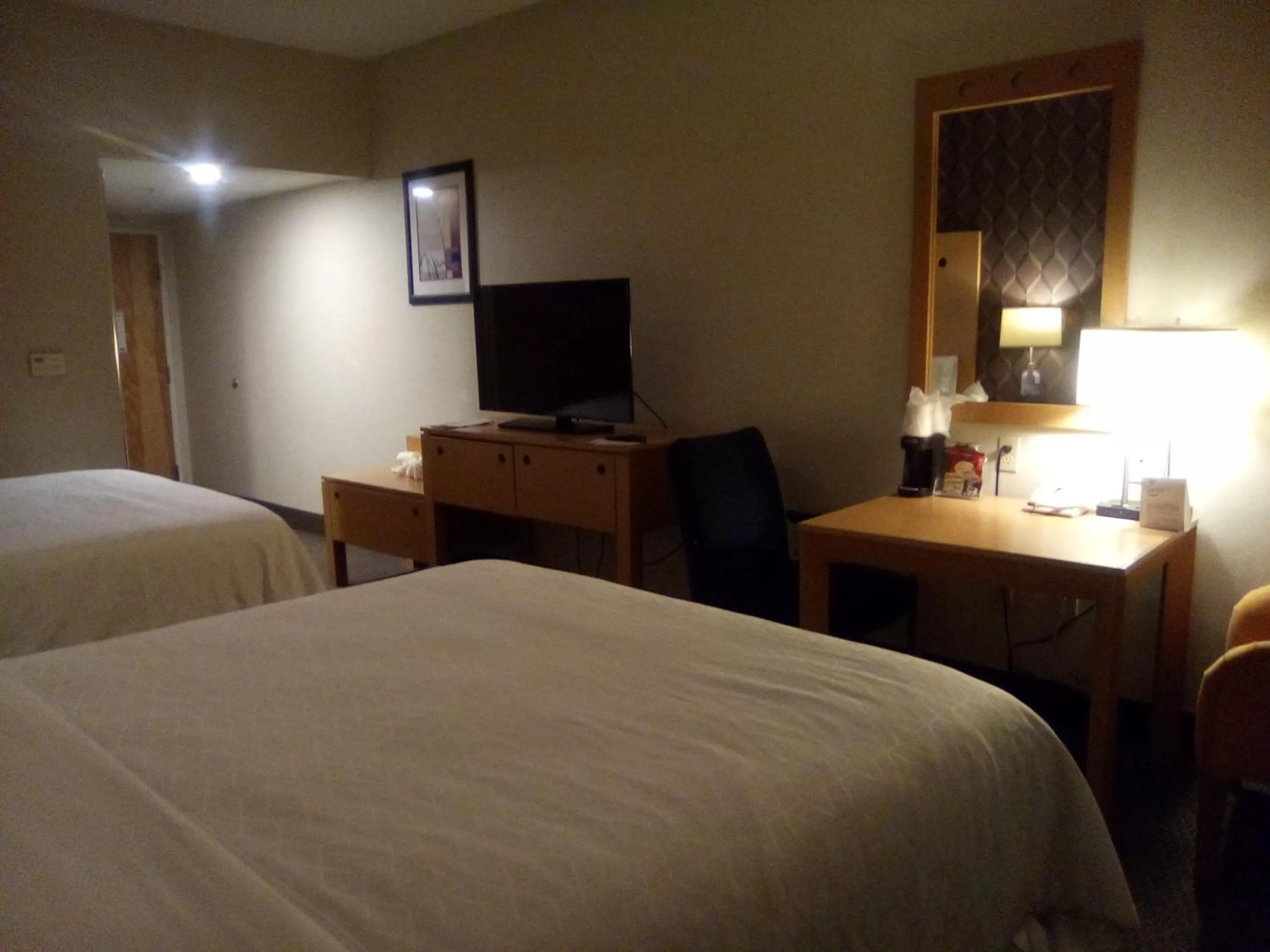 Bed in Holiday Inn Express & Suites Monterrey Aeropuerto by IHG