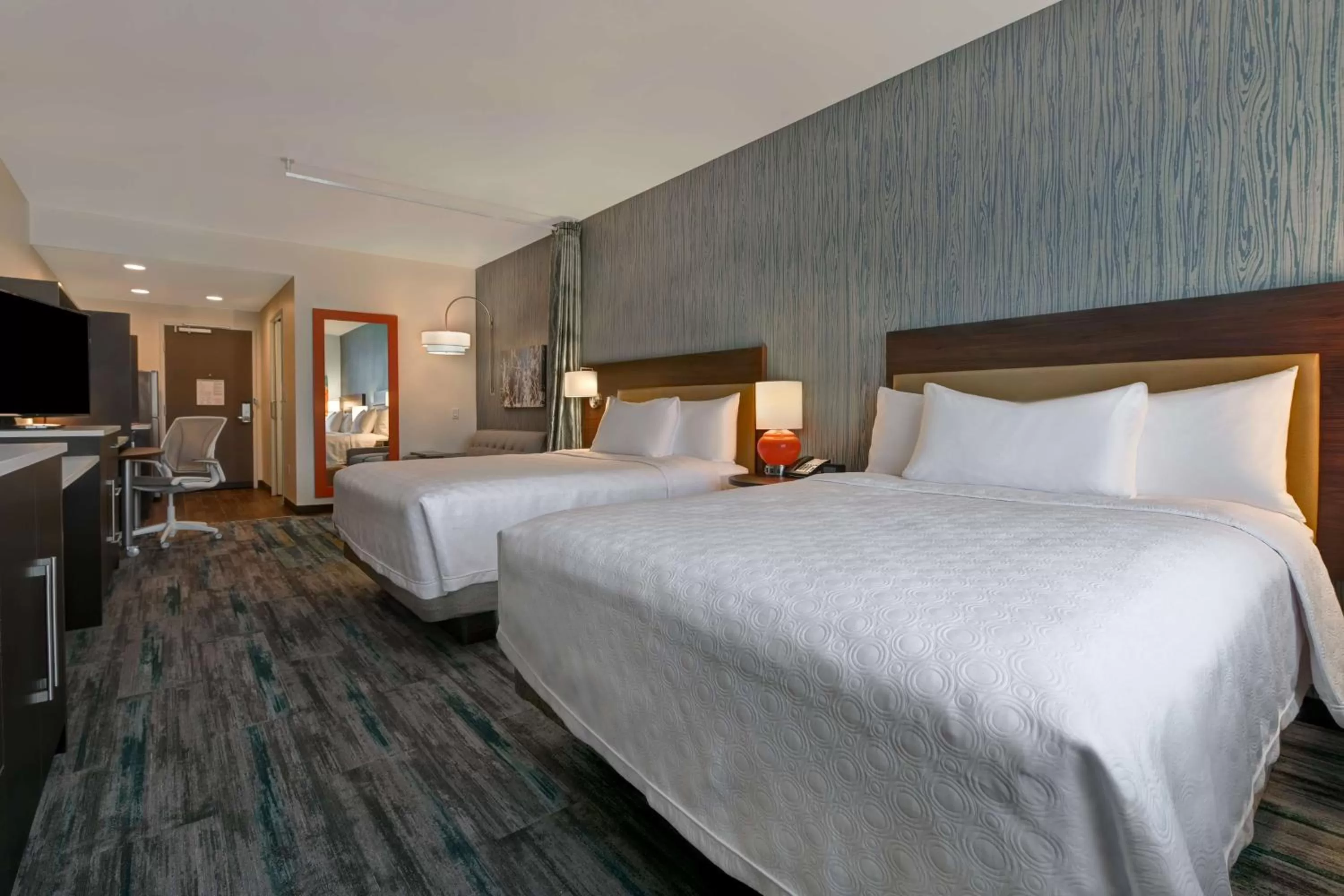 Bed in Home2 Suites By Hilton Atascadero, Ca