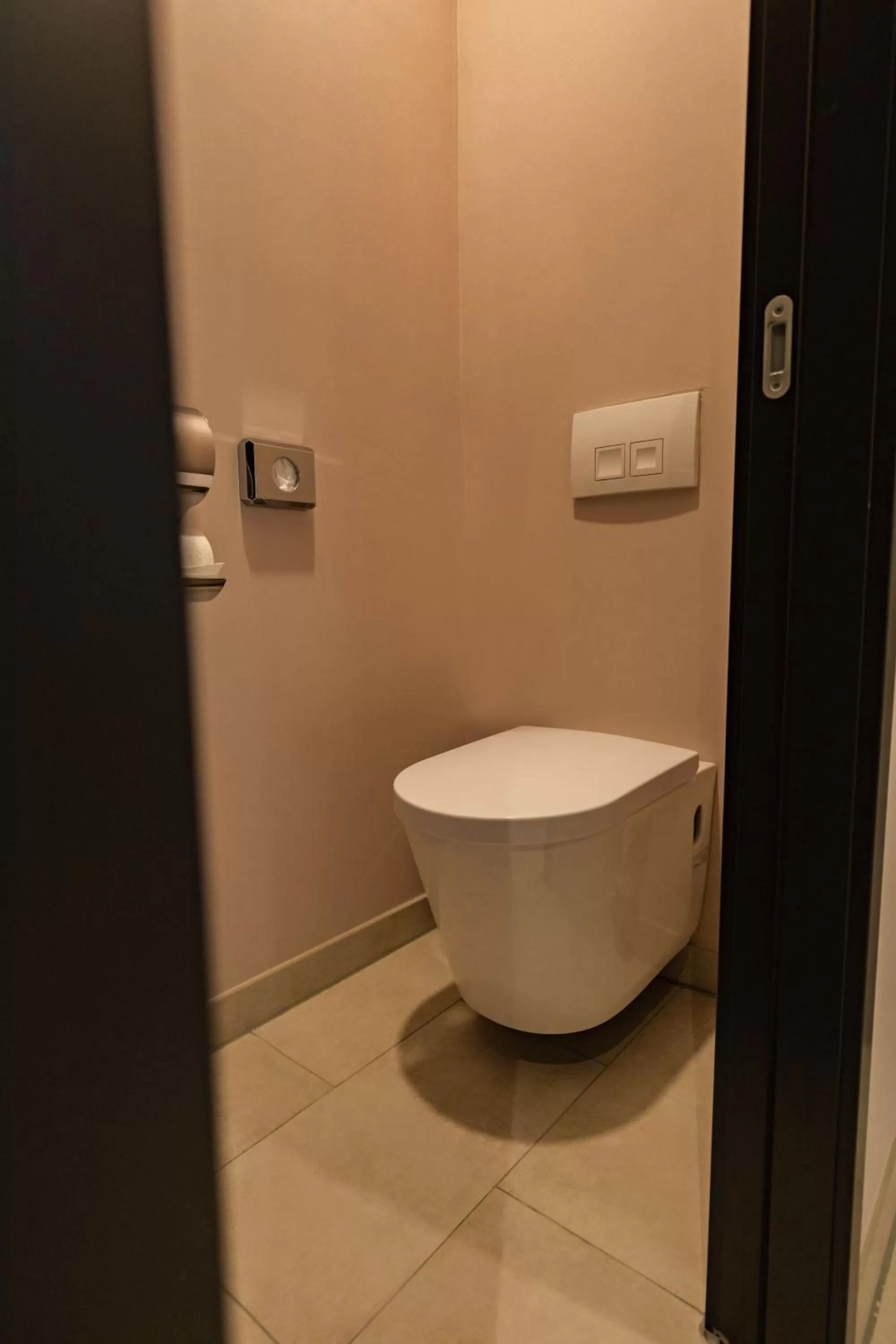 Toilet in 24Seven Hotel Schwabach