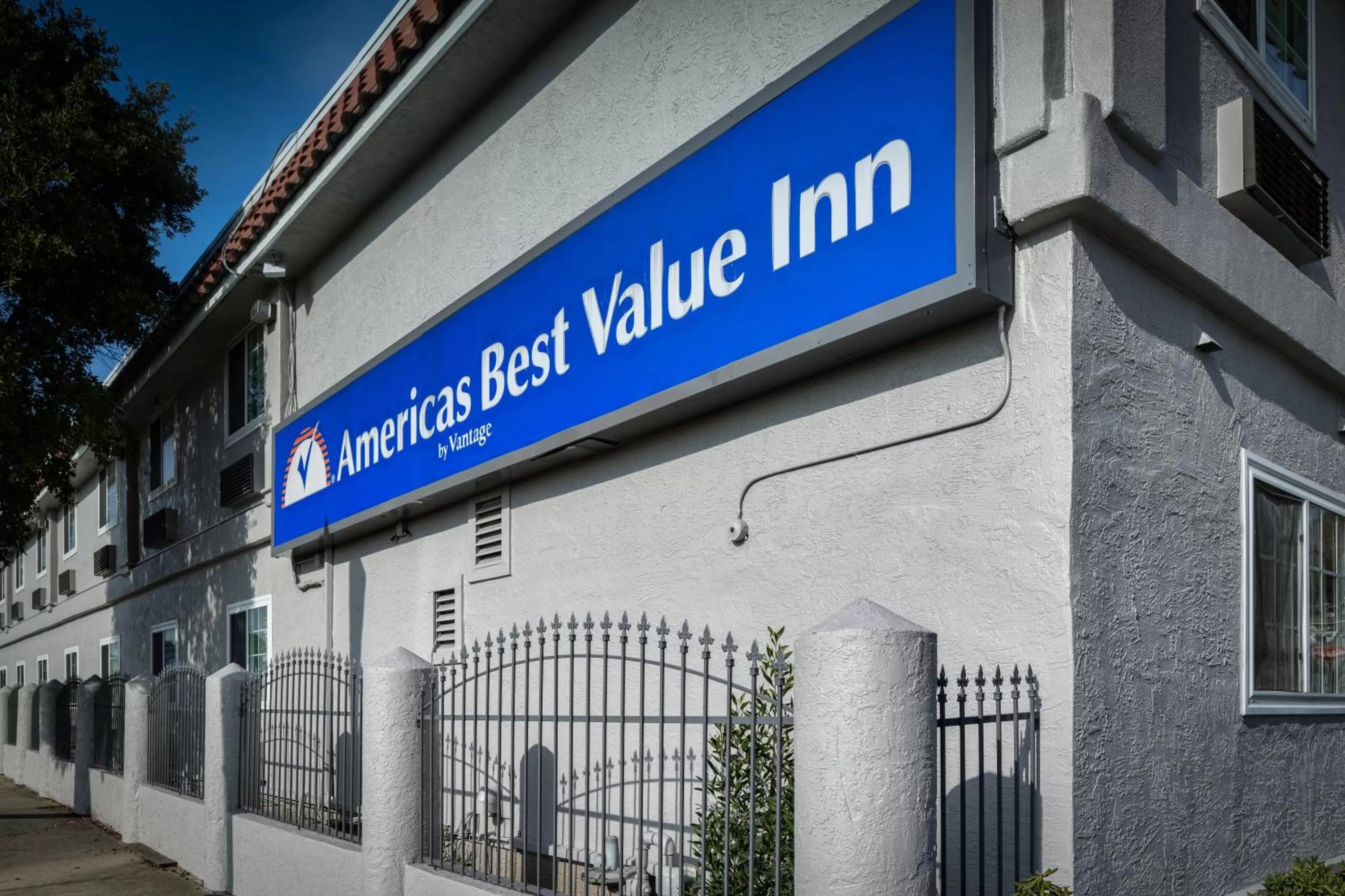 Day in Americas Best Value Inn Richmond