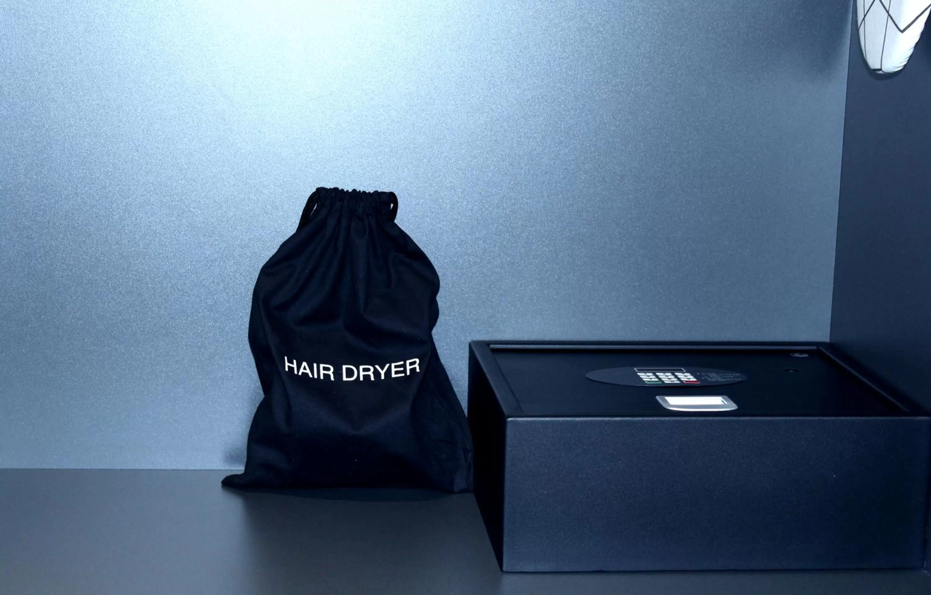 Area and facilities in 1 Craven Hill Gardens