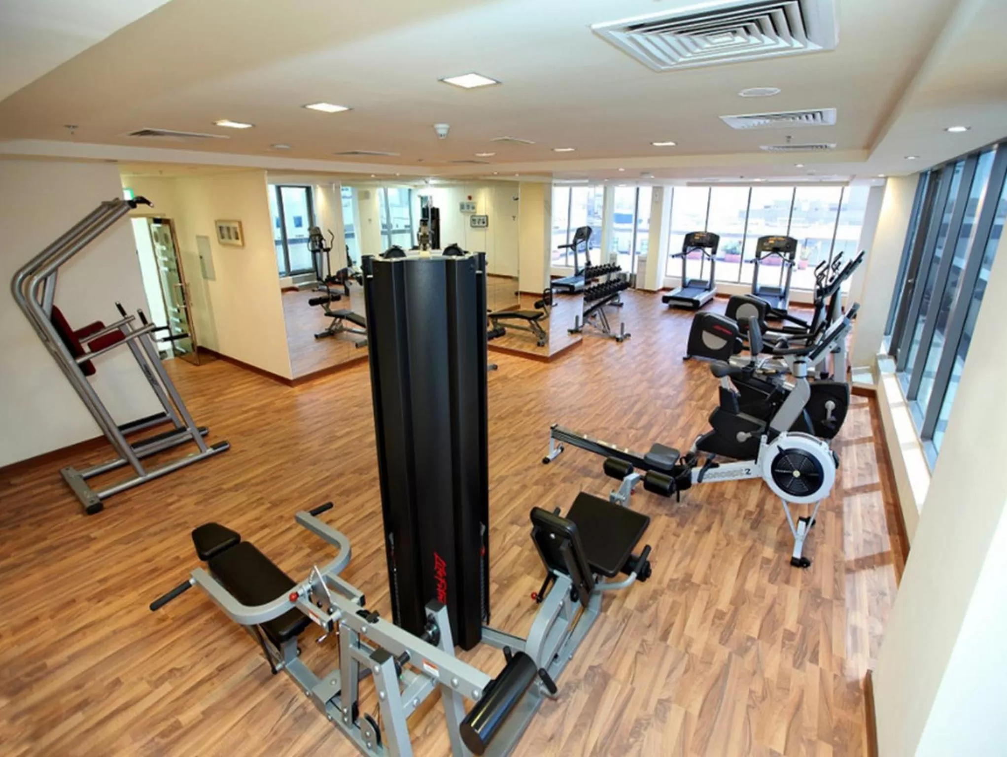 Fitness centre/facilities in Xclusive Maples Hotel Apartment