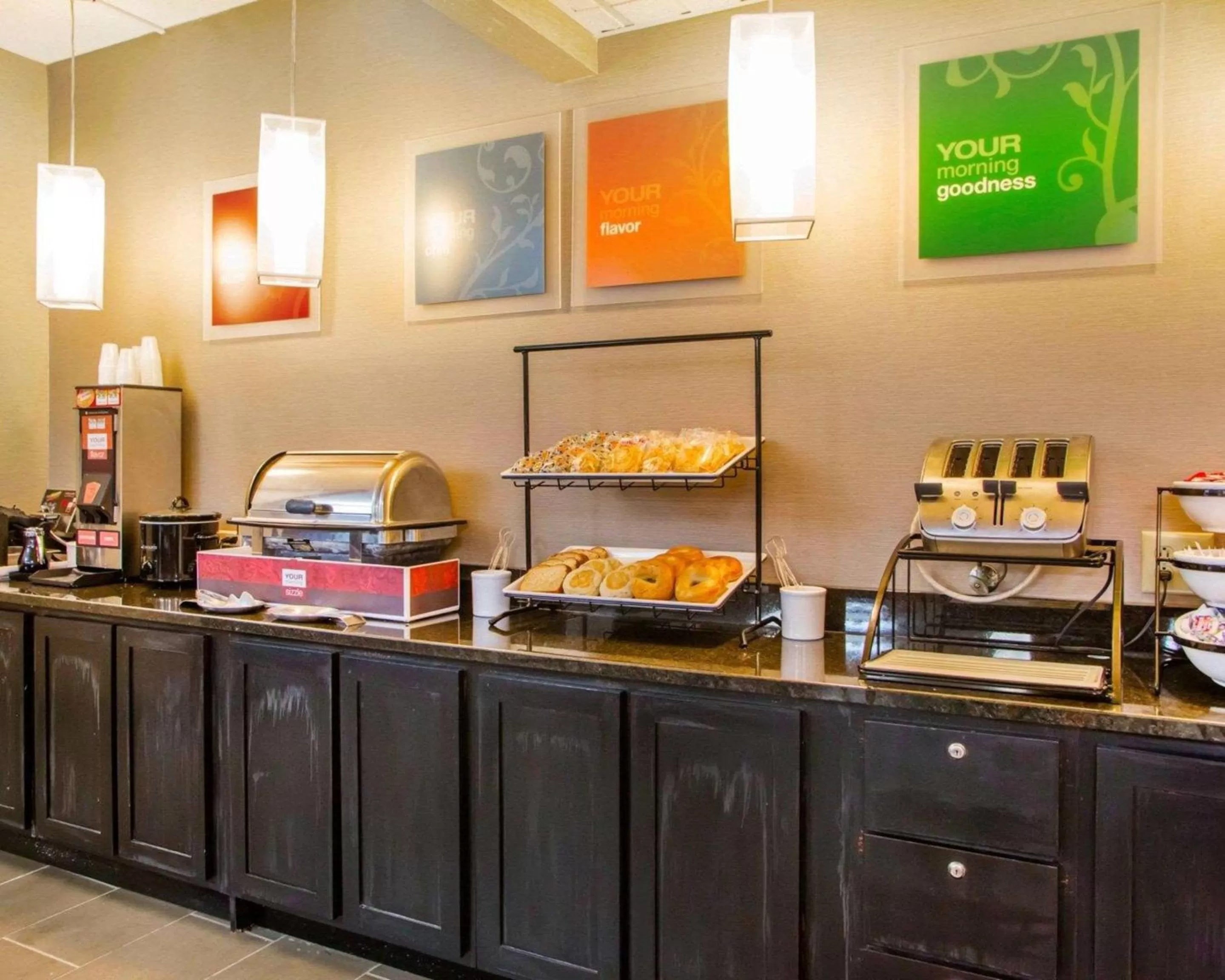 Restaurant/places to eat in Comfort Inn Dayton - Huber Heights