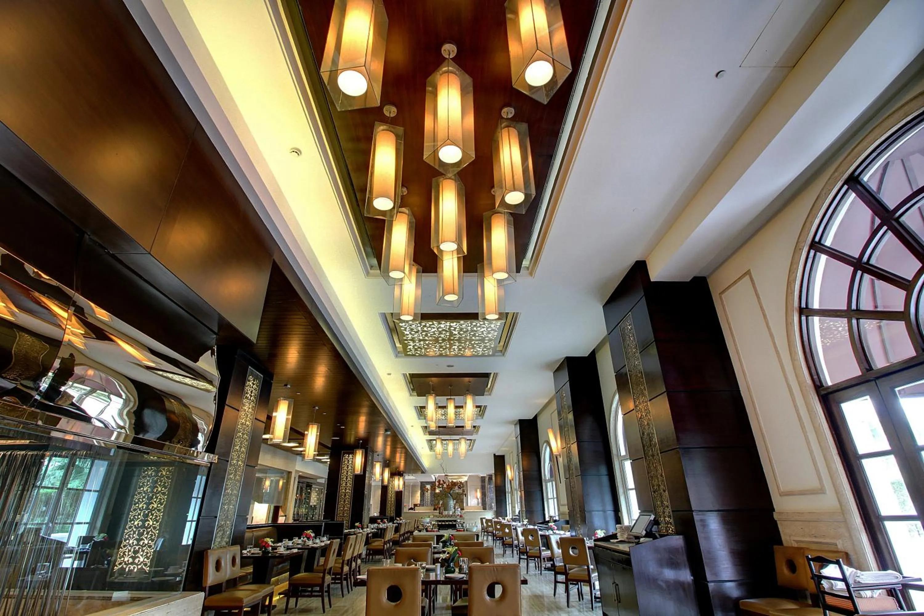 Restaurant/places to eat in The Pllazio Hotel