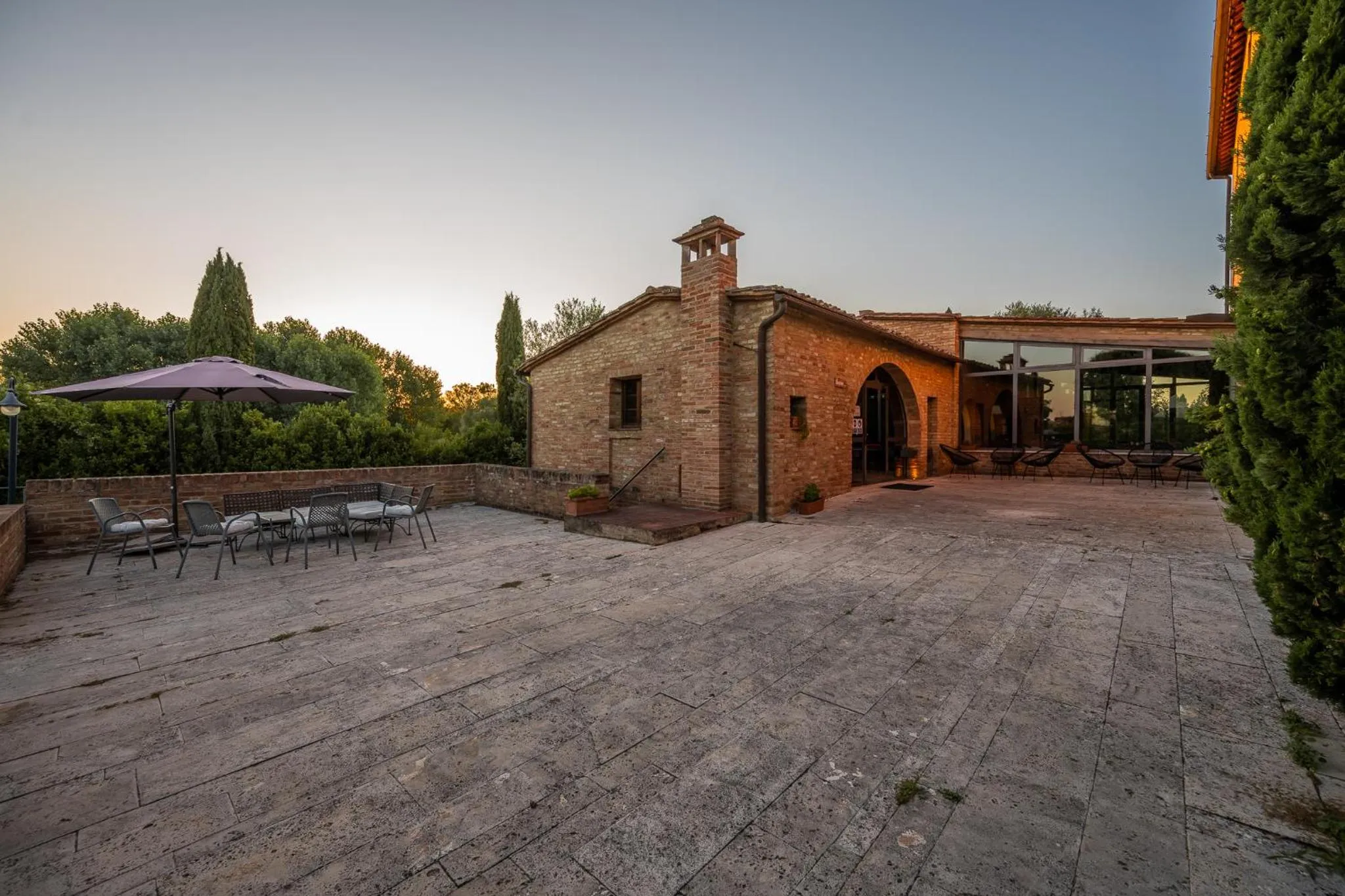 Property building in Hotel More di Cuna