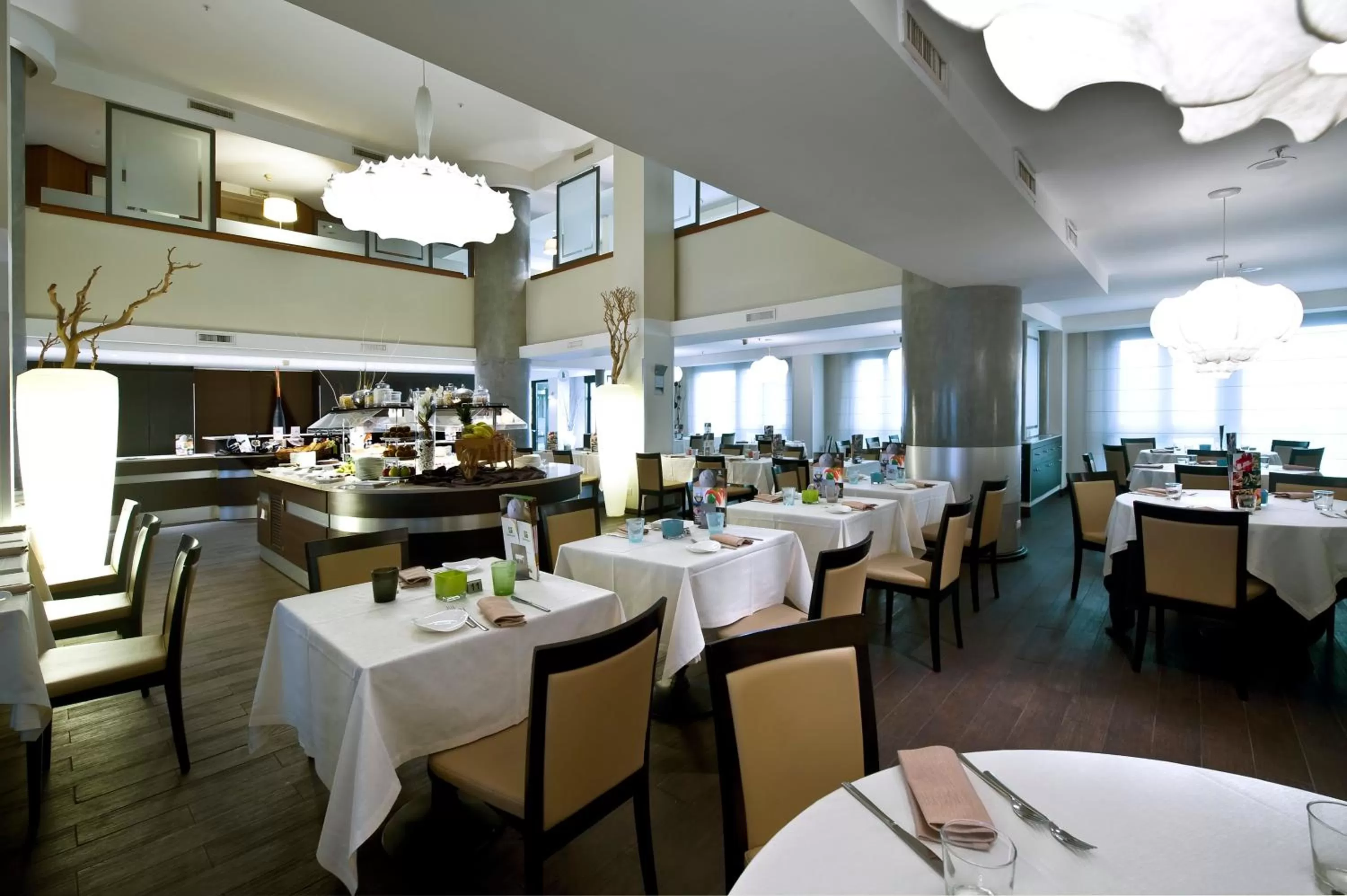 Restaurant/places to eat in Holiday Inn Naples by IHG